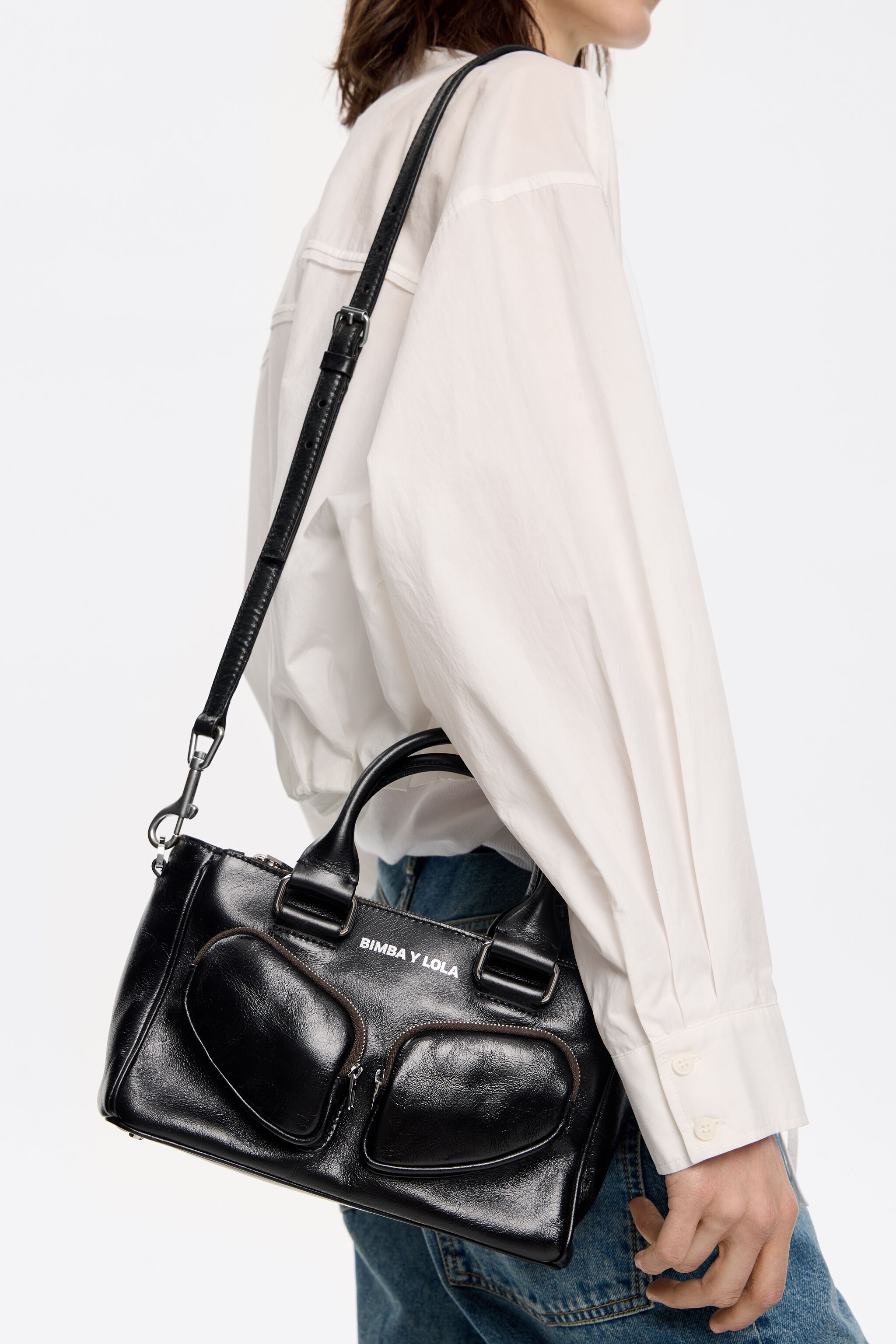 Medium black leather Pocket tote bag