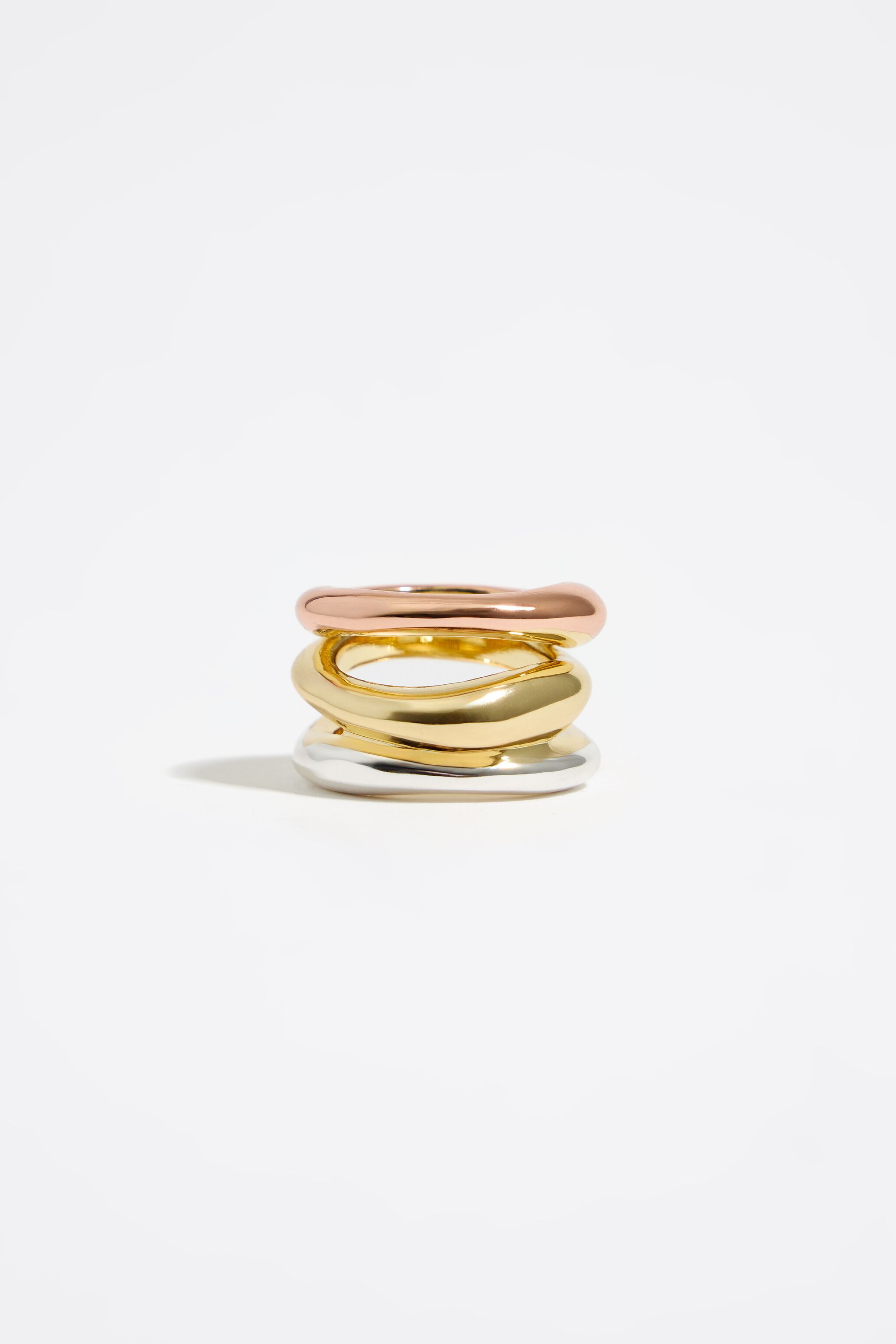 Multicolor three-band ring