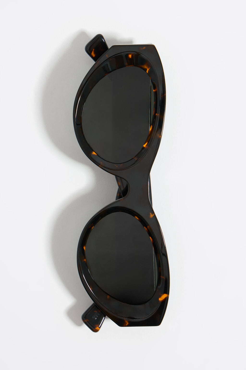 Amber cat-eye sunglasses