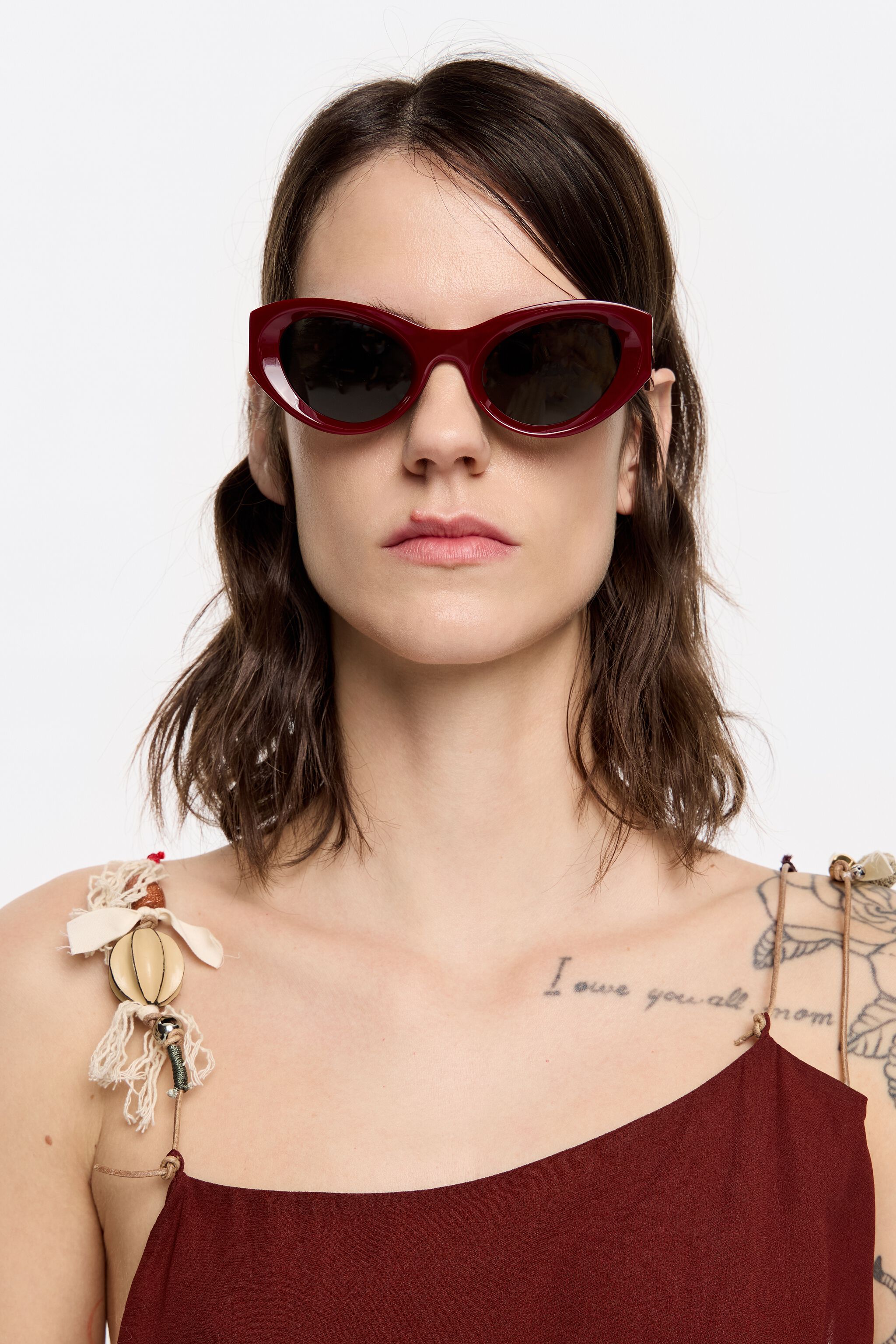 Burgundy cat-eye sunglasses