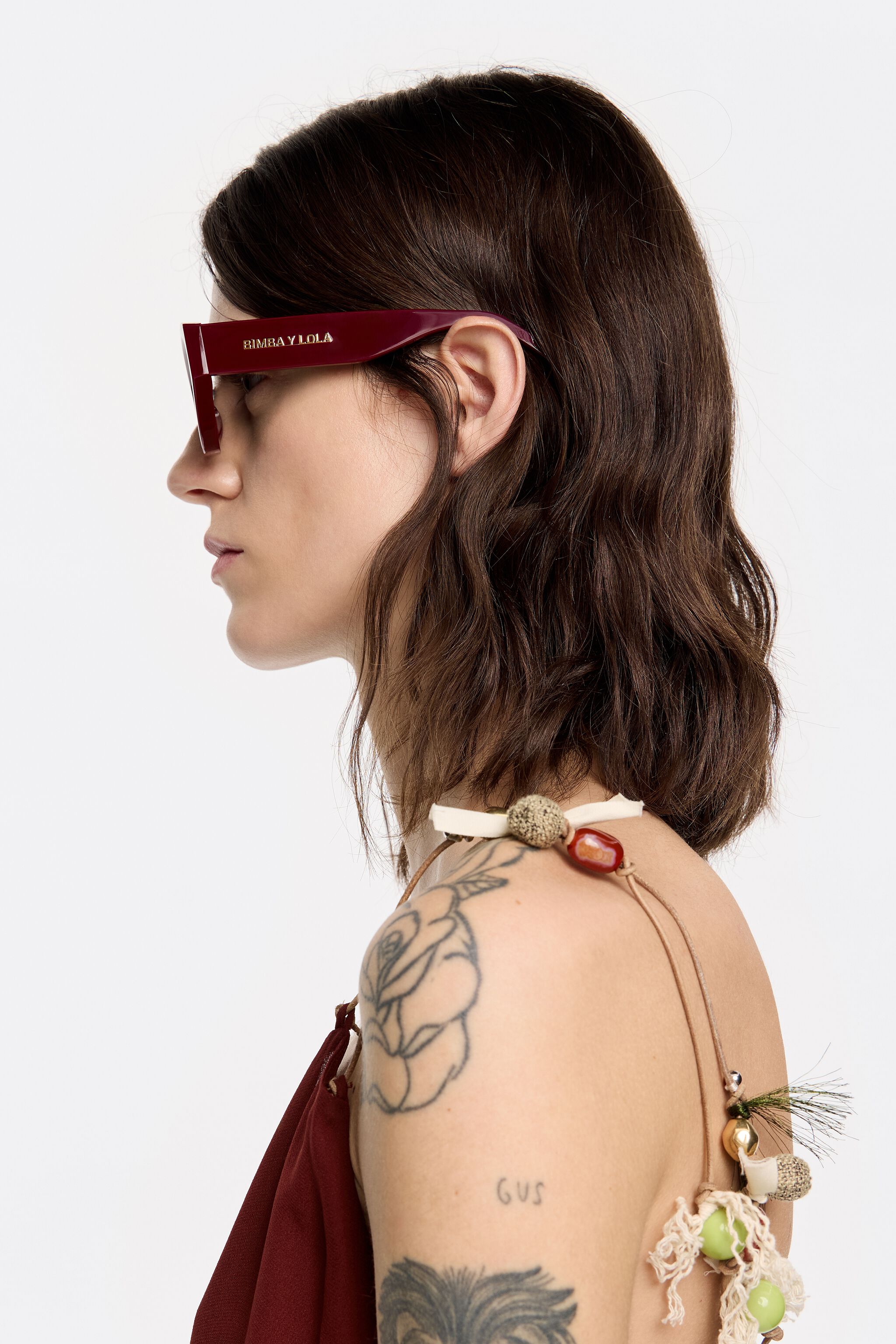Burgundy cat-eye sunglasses
