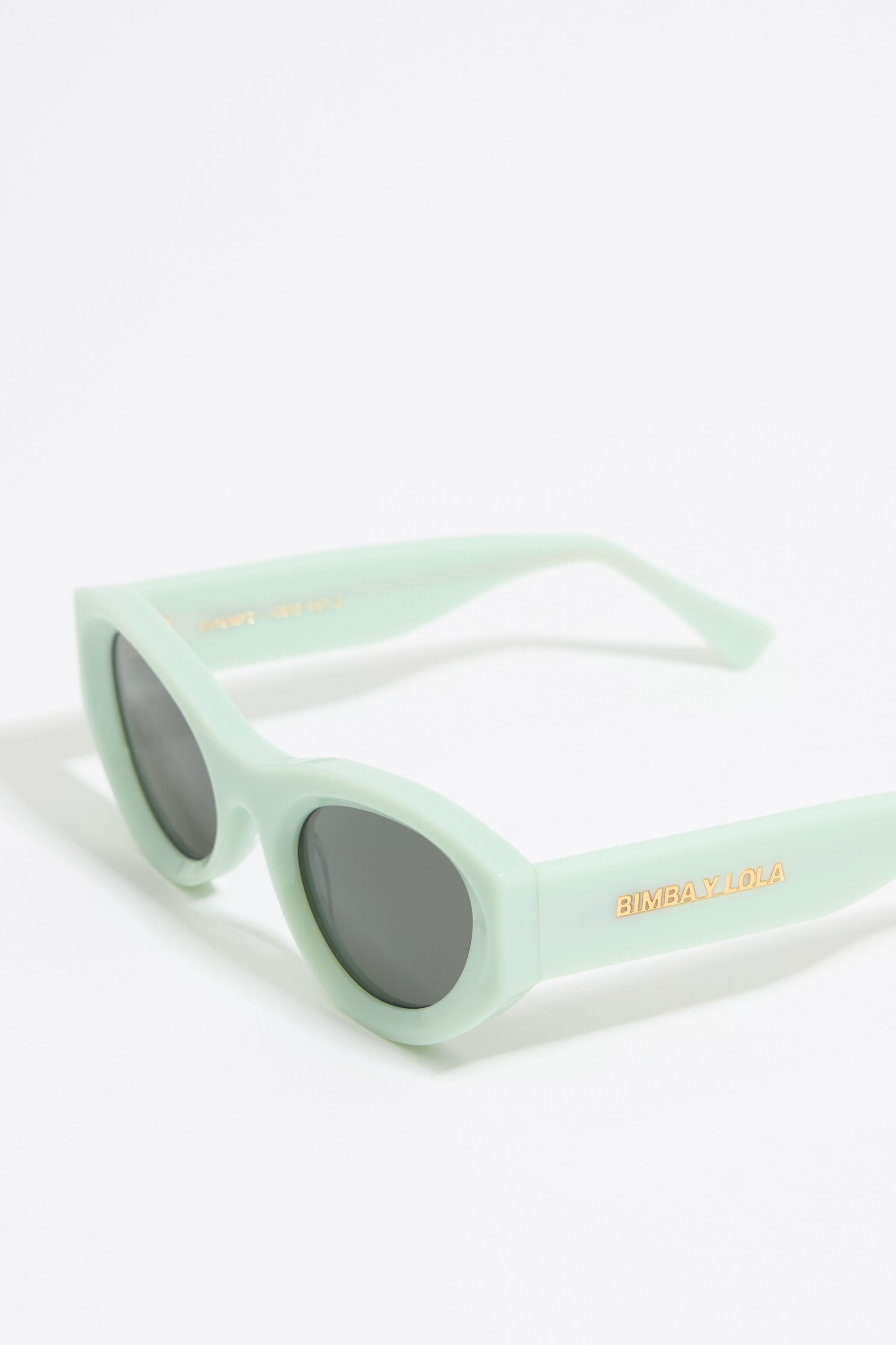 Aquamarine cat-eye sunglasses