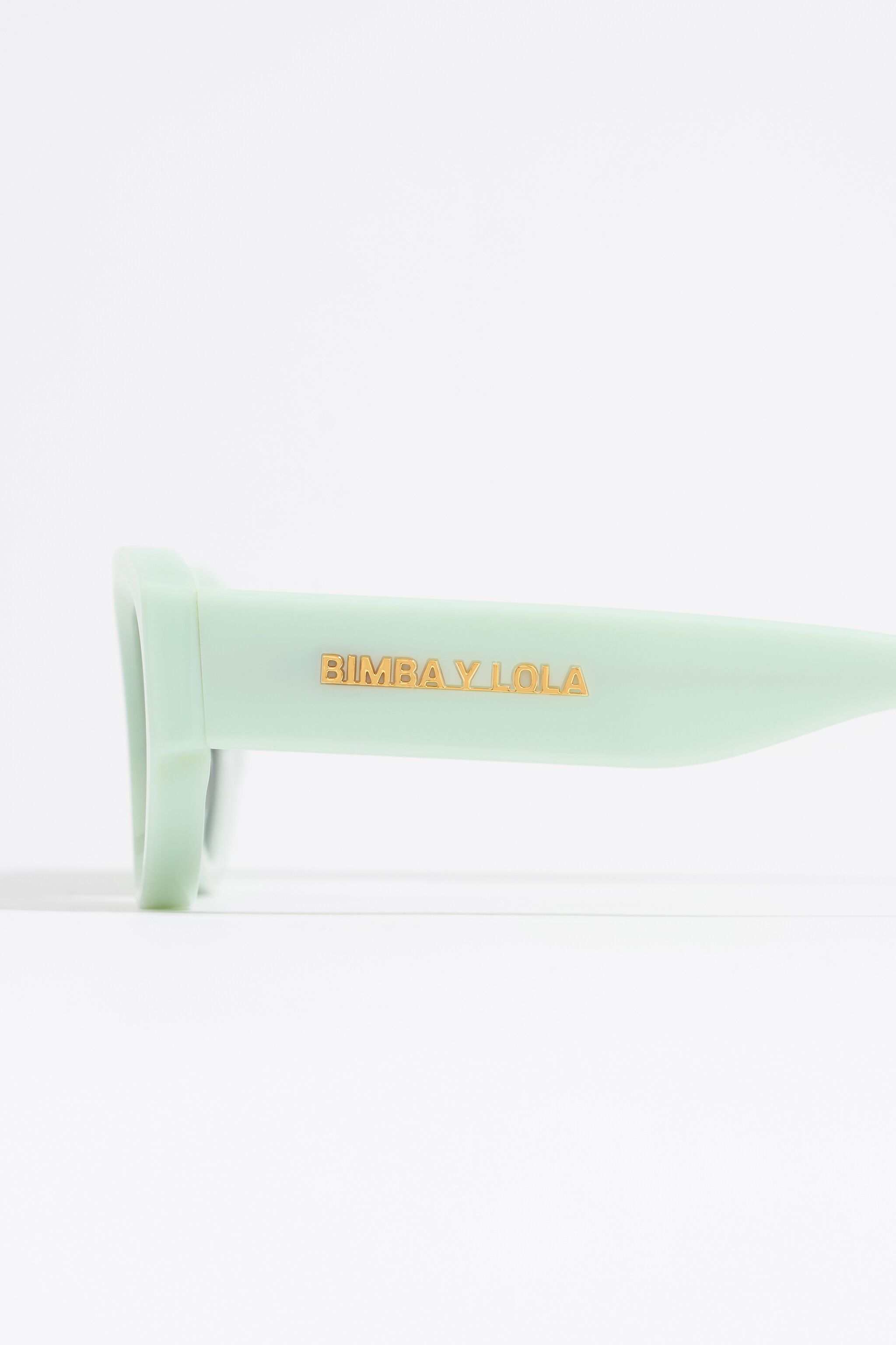 Aquamarine cat-eye sunglasses