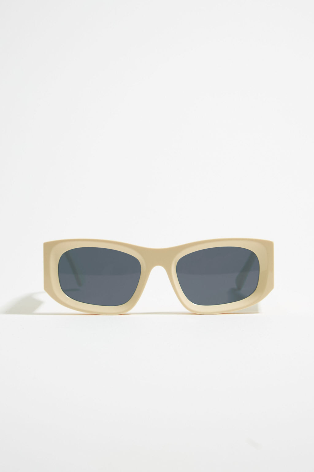Cream rectangular sunglasses