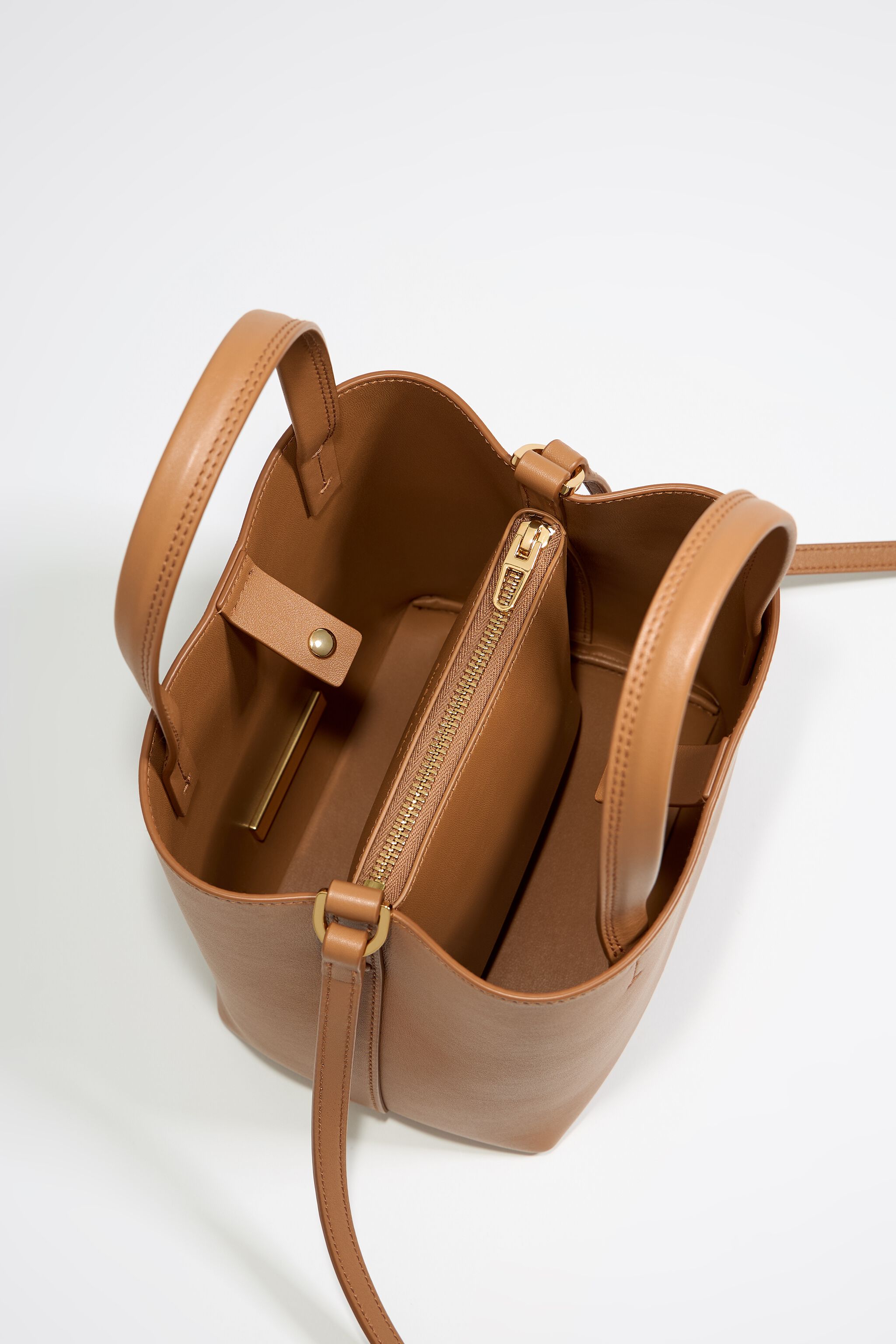 Small honey leather Chihuahua bag