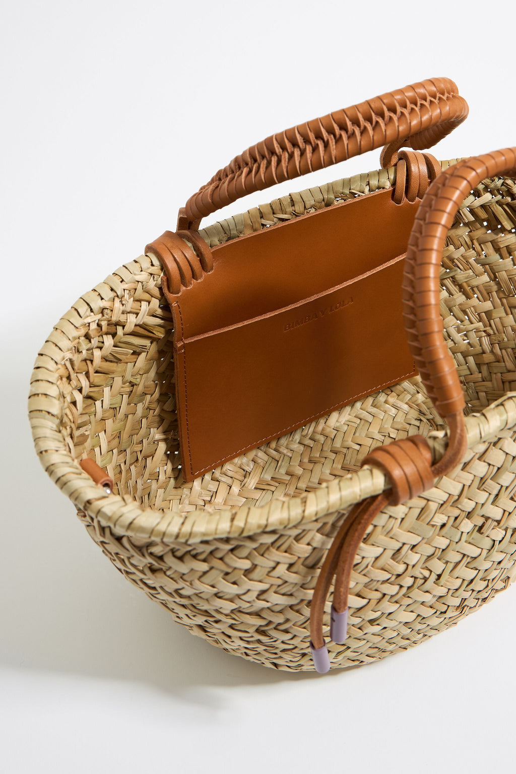 Medium natural basket