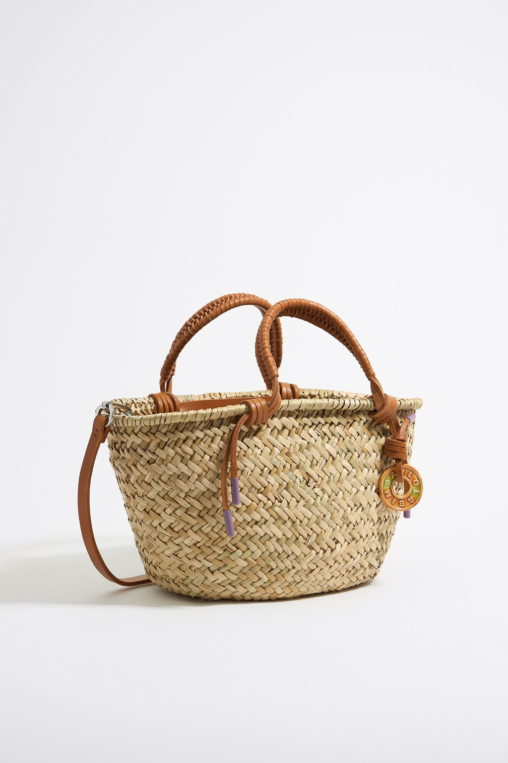 Medium natural basket