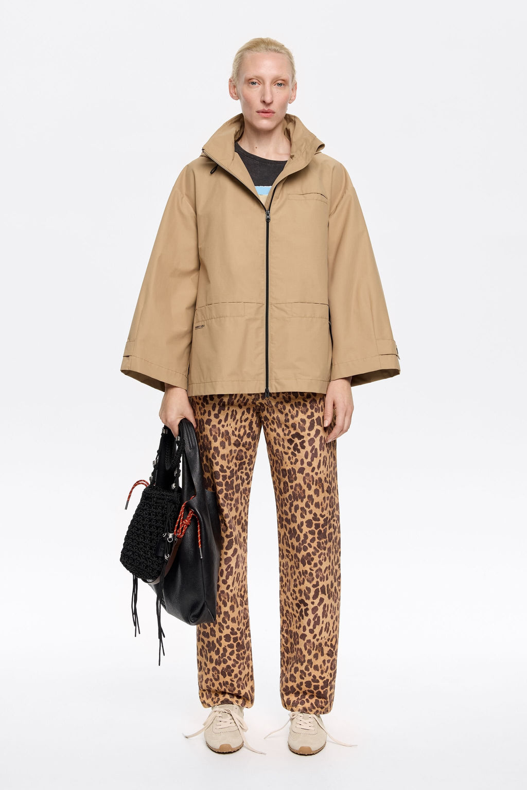 Camel A-line trench