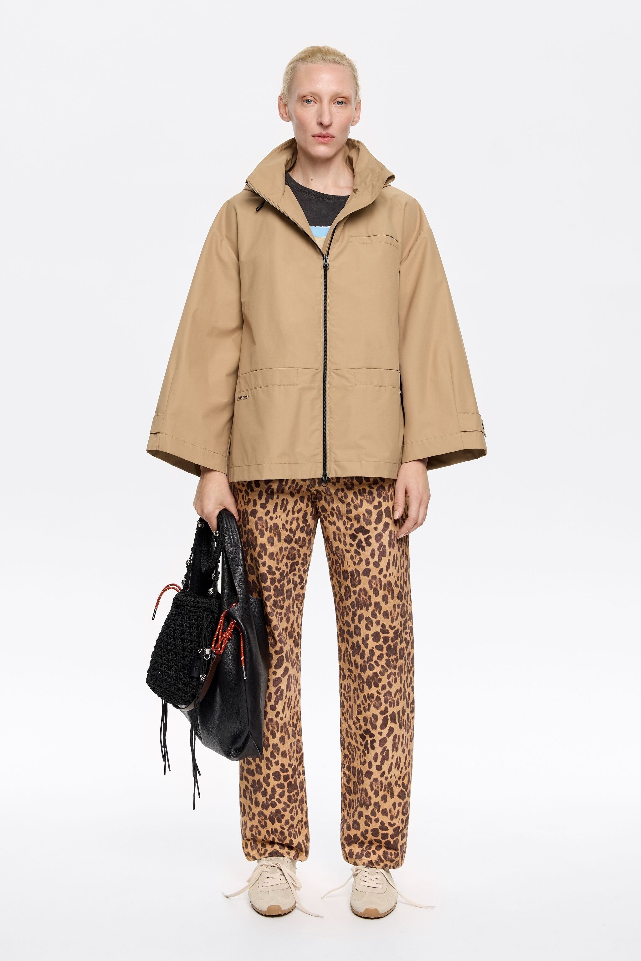 Camel A-line trench