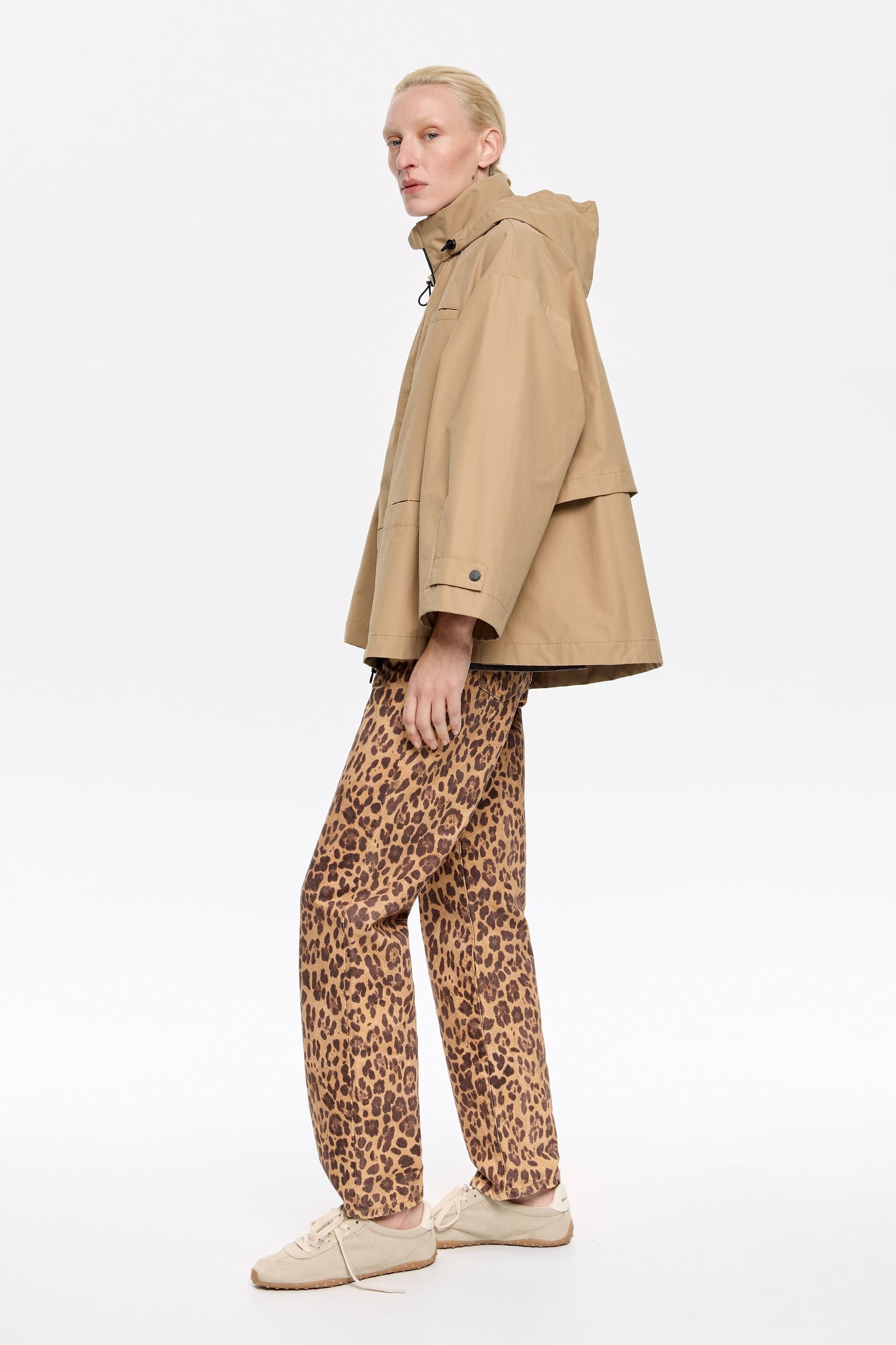 Camel A-line trench