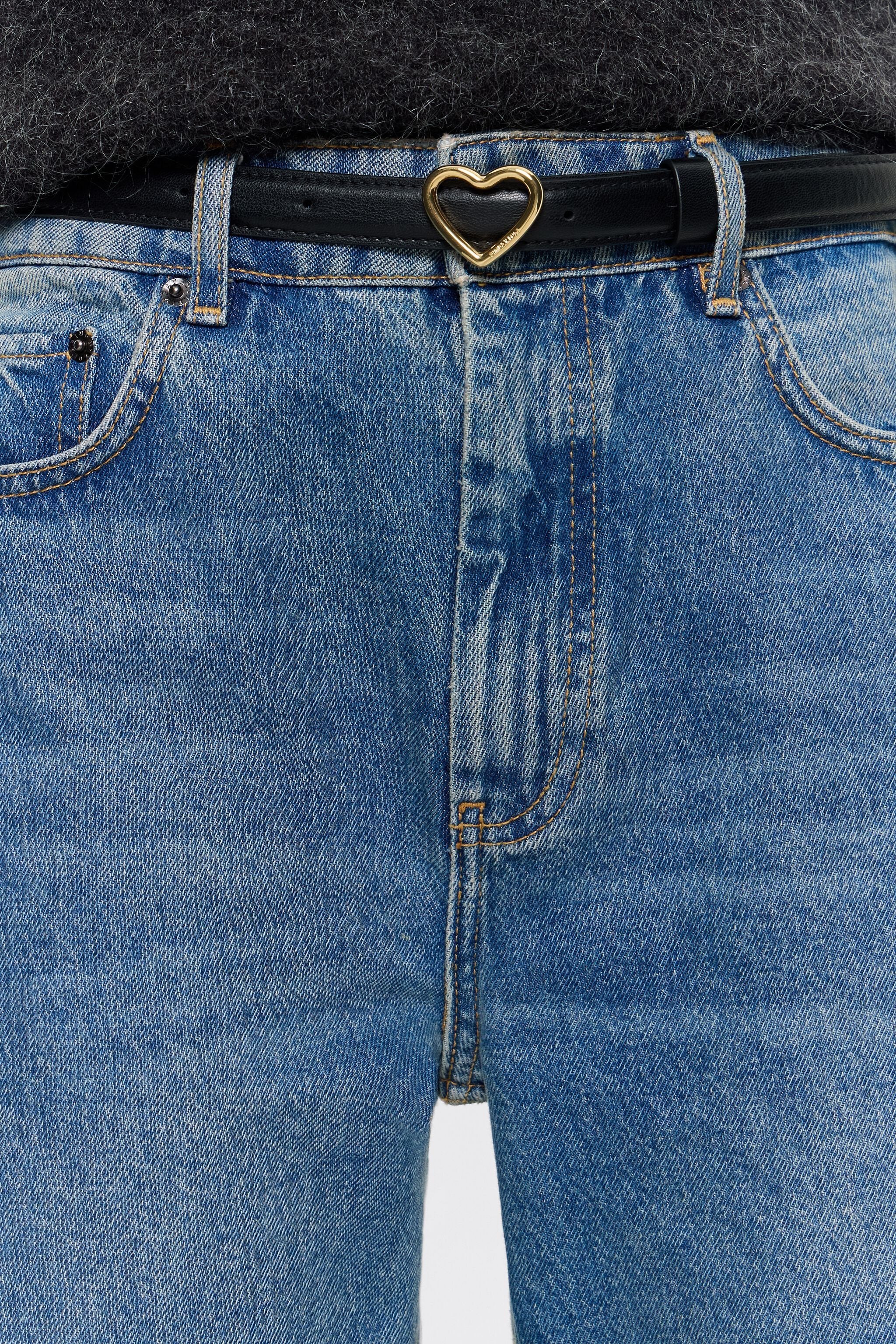 Thin black leather heart buckle belt