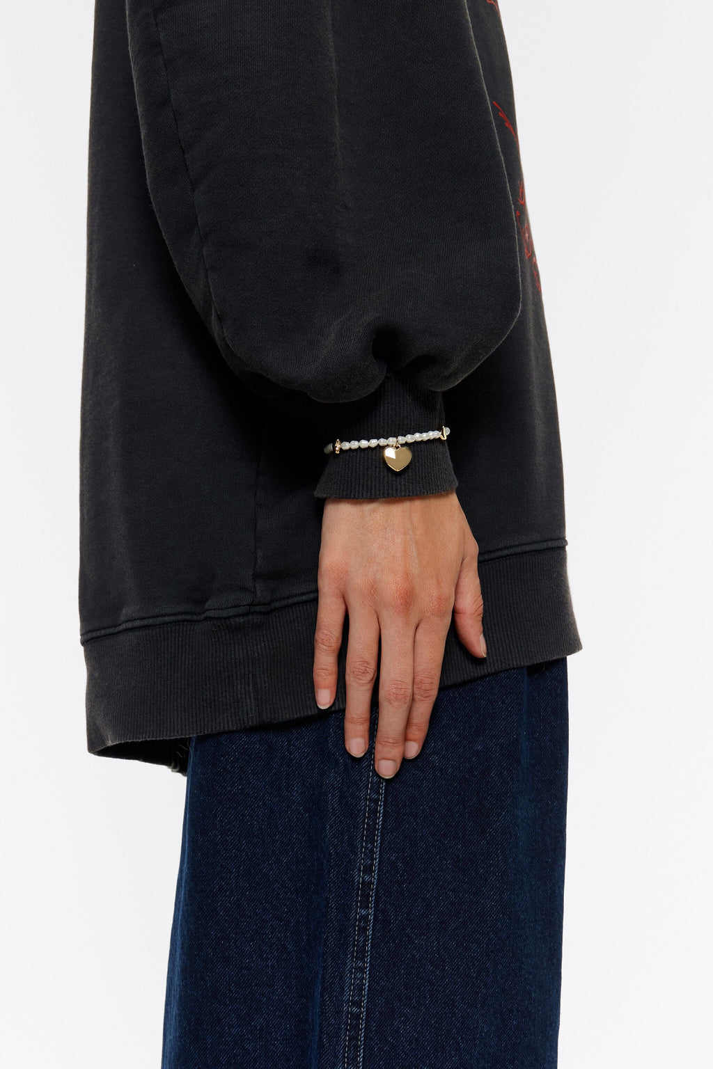 Gold hearts and pearls bracelet