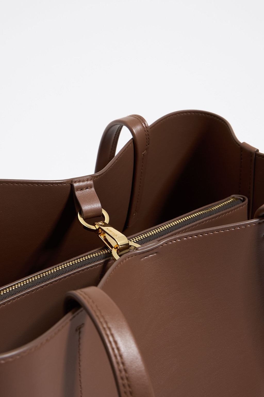 Large mocha leather Chihuahua shopper bag