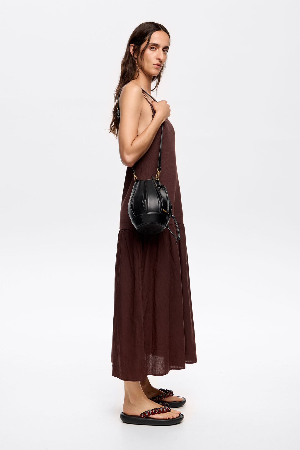Small black Ball bucket bag