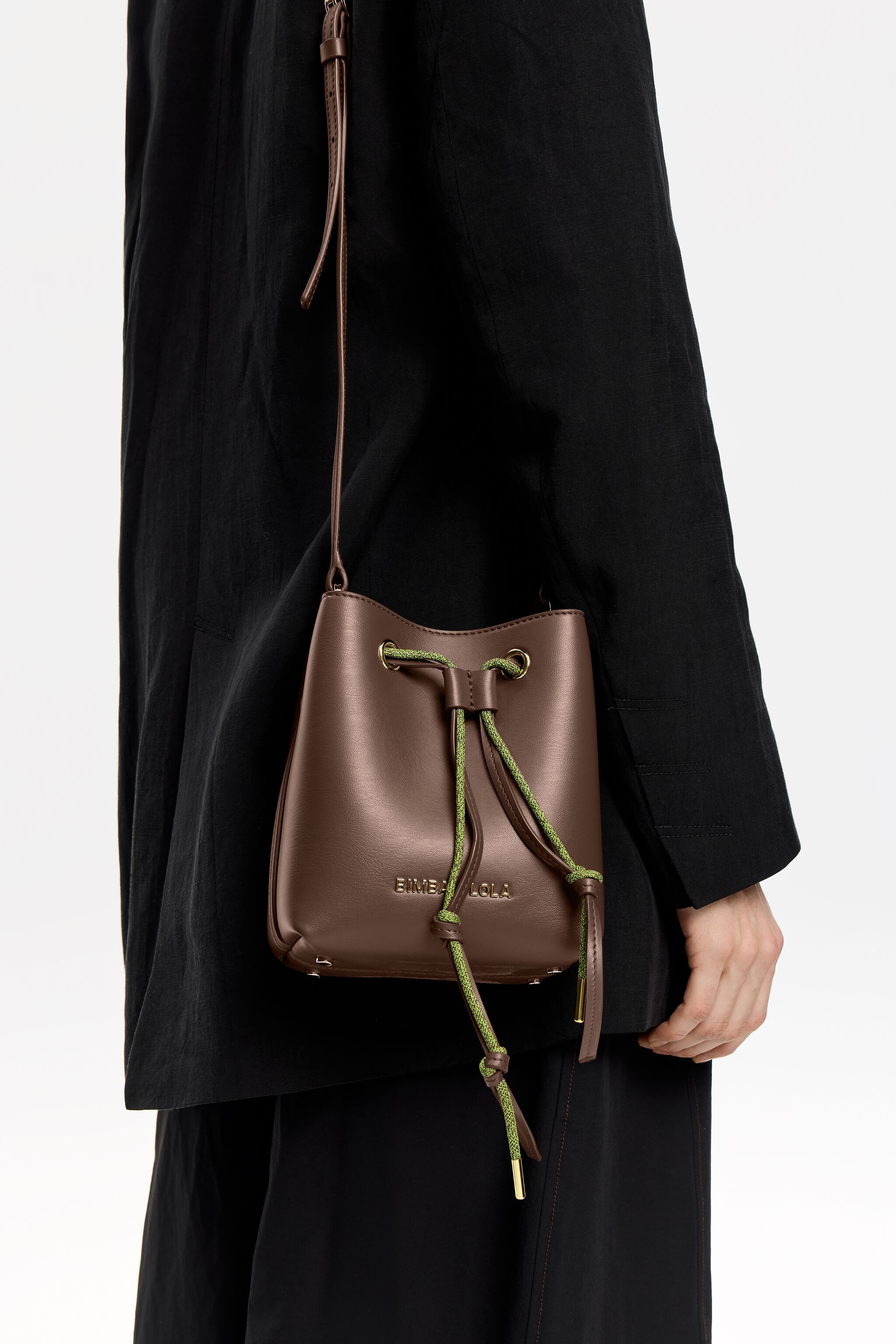 Mini mocha leather Chihuahua bucket bag