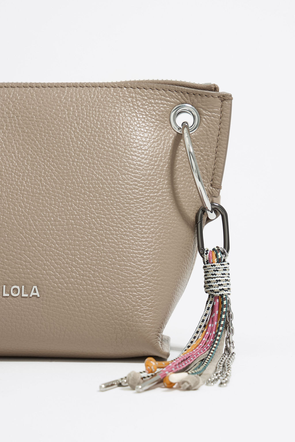 Medium taupe leather trapezium bag