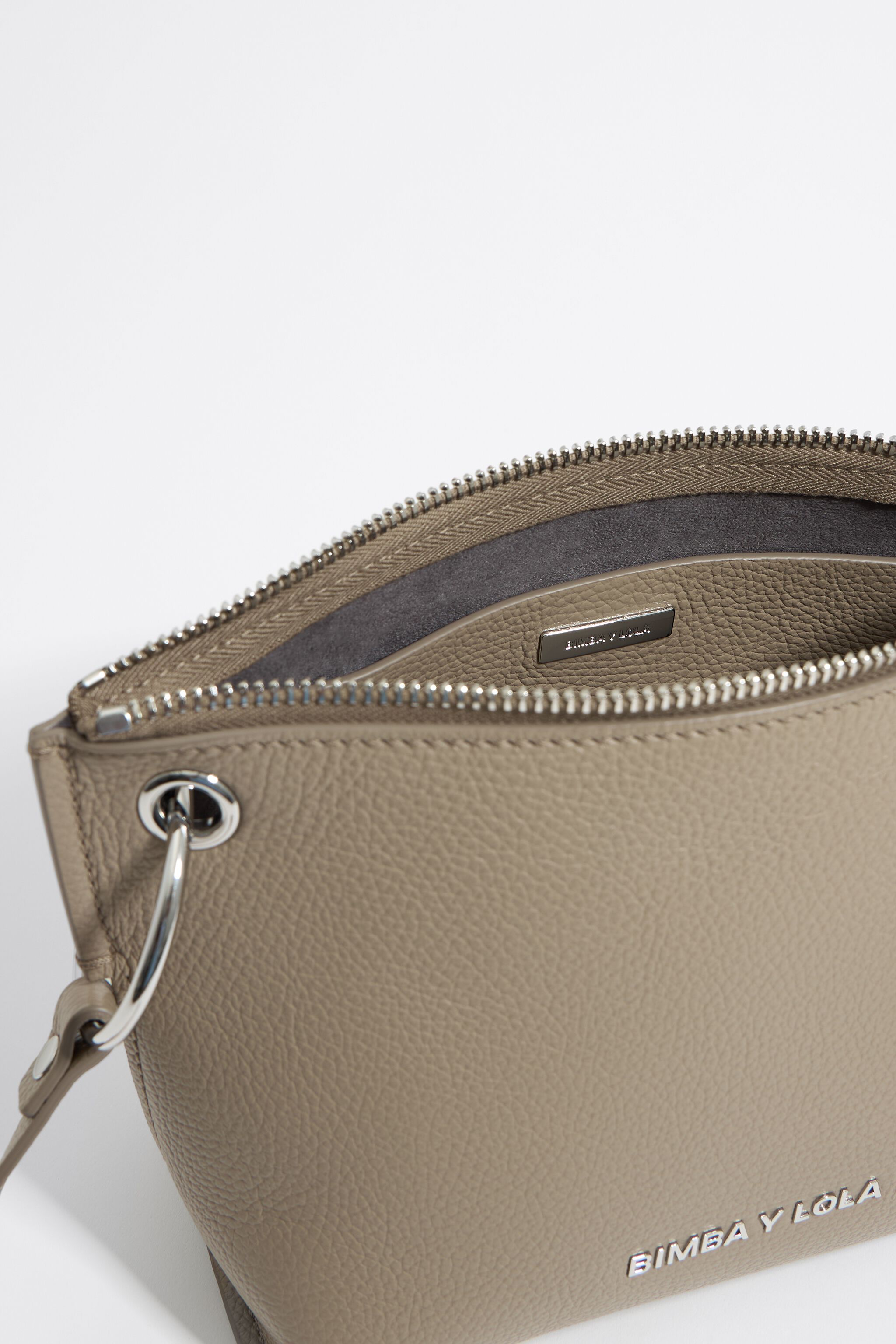 Medium taupe leather trapezium bag