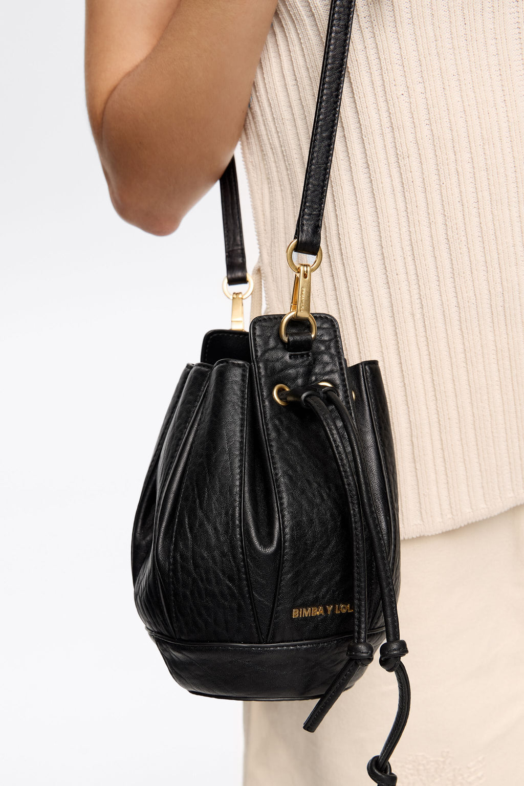 Small black Ball bucket bag