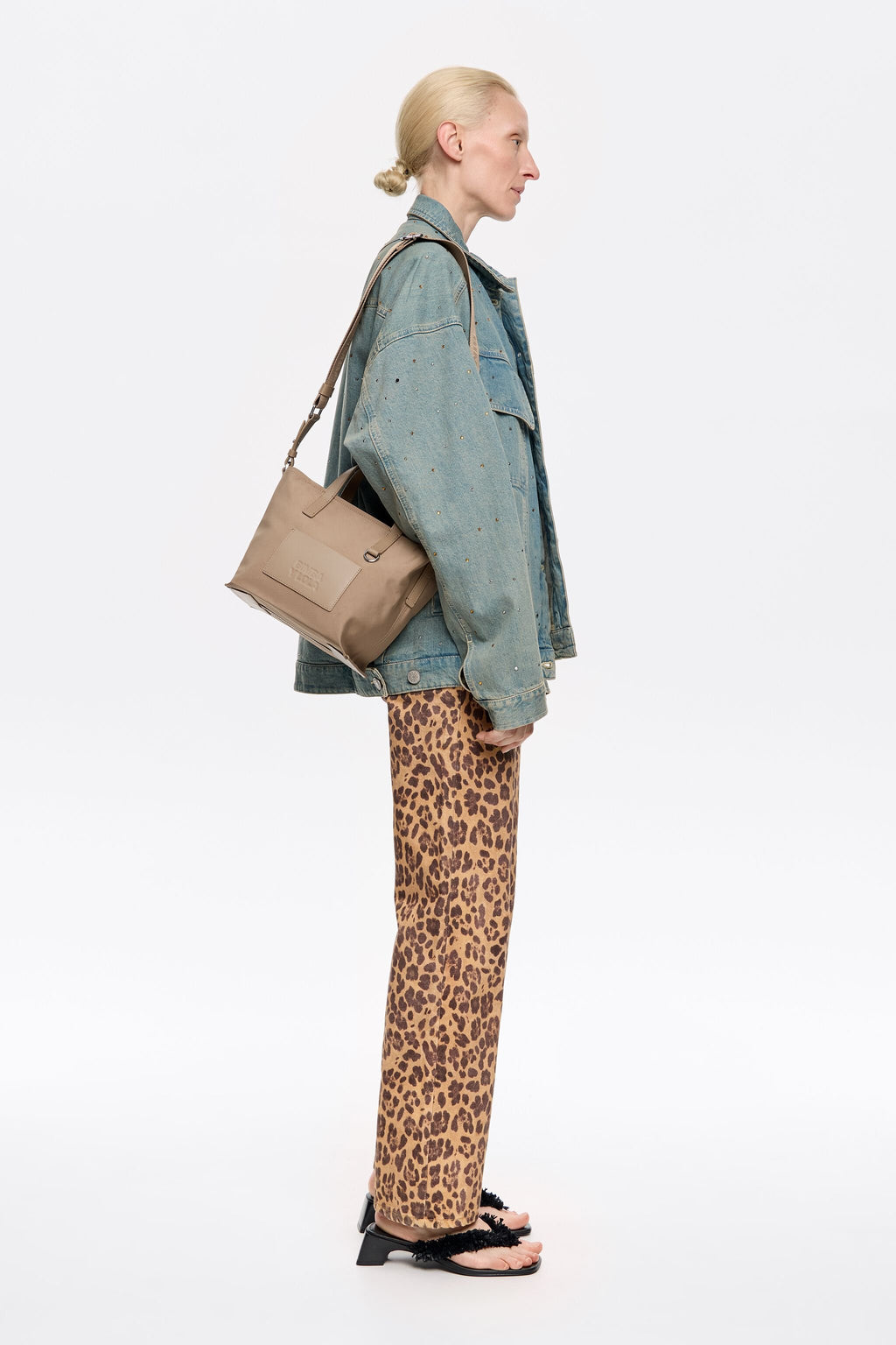 Small bark brown nylon crossbody bag