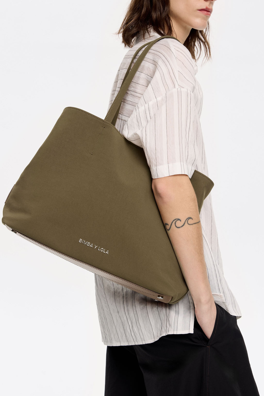 Large olive gabardine Chihuahua shopper bag