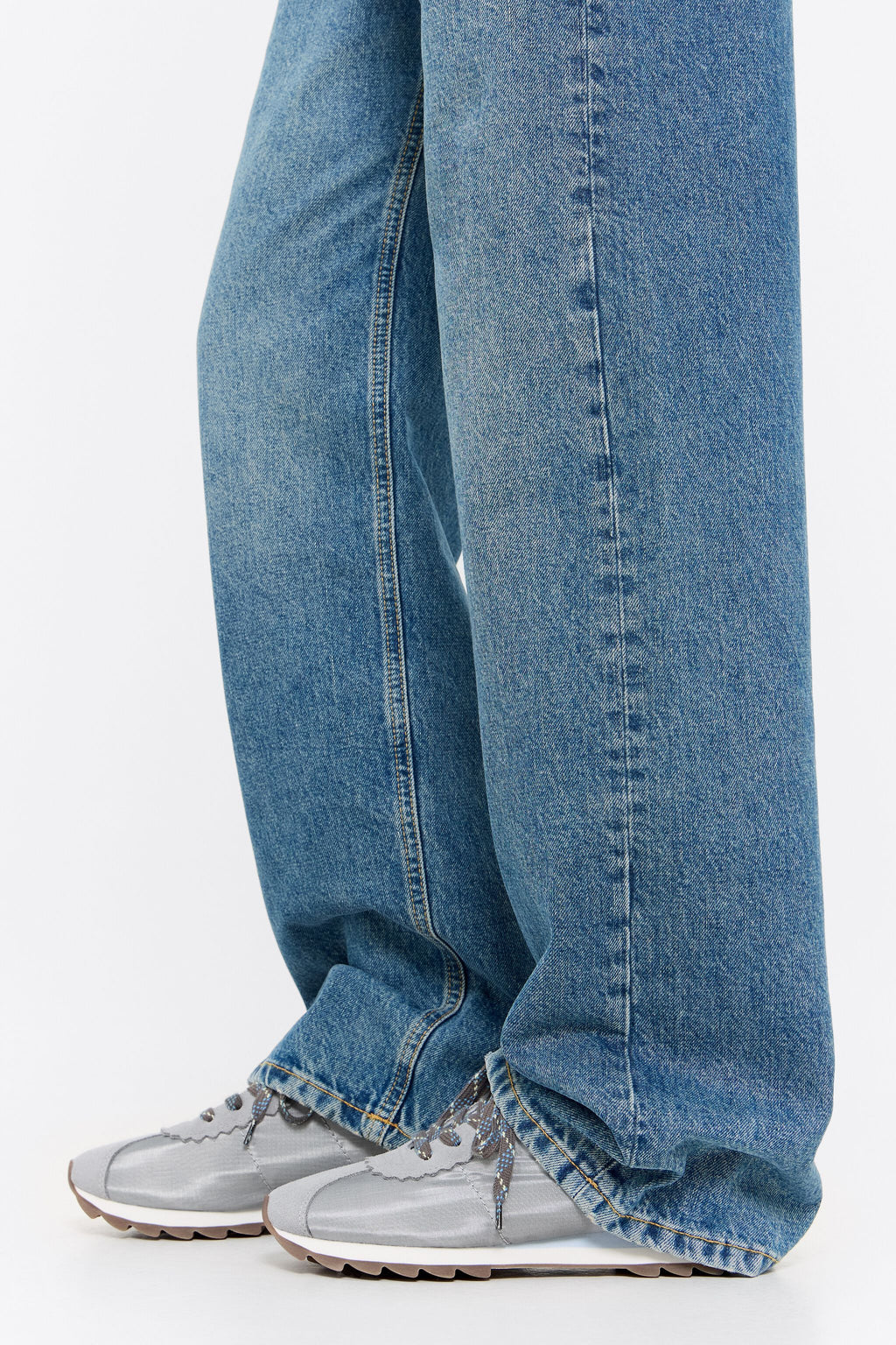 Silver 13 18 retro sneaker