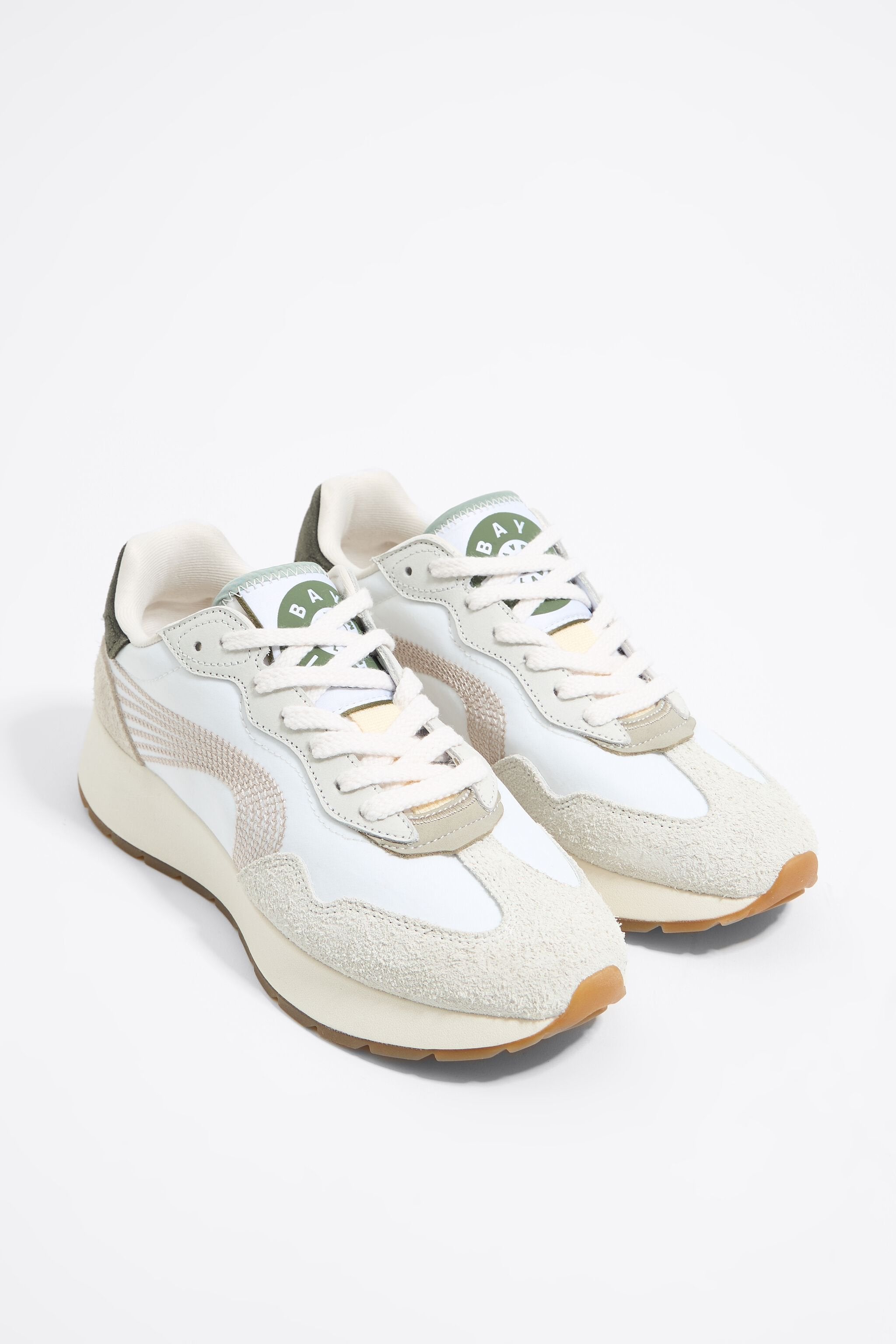 White 13 22 lifestyle sneaker