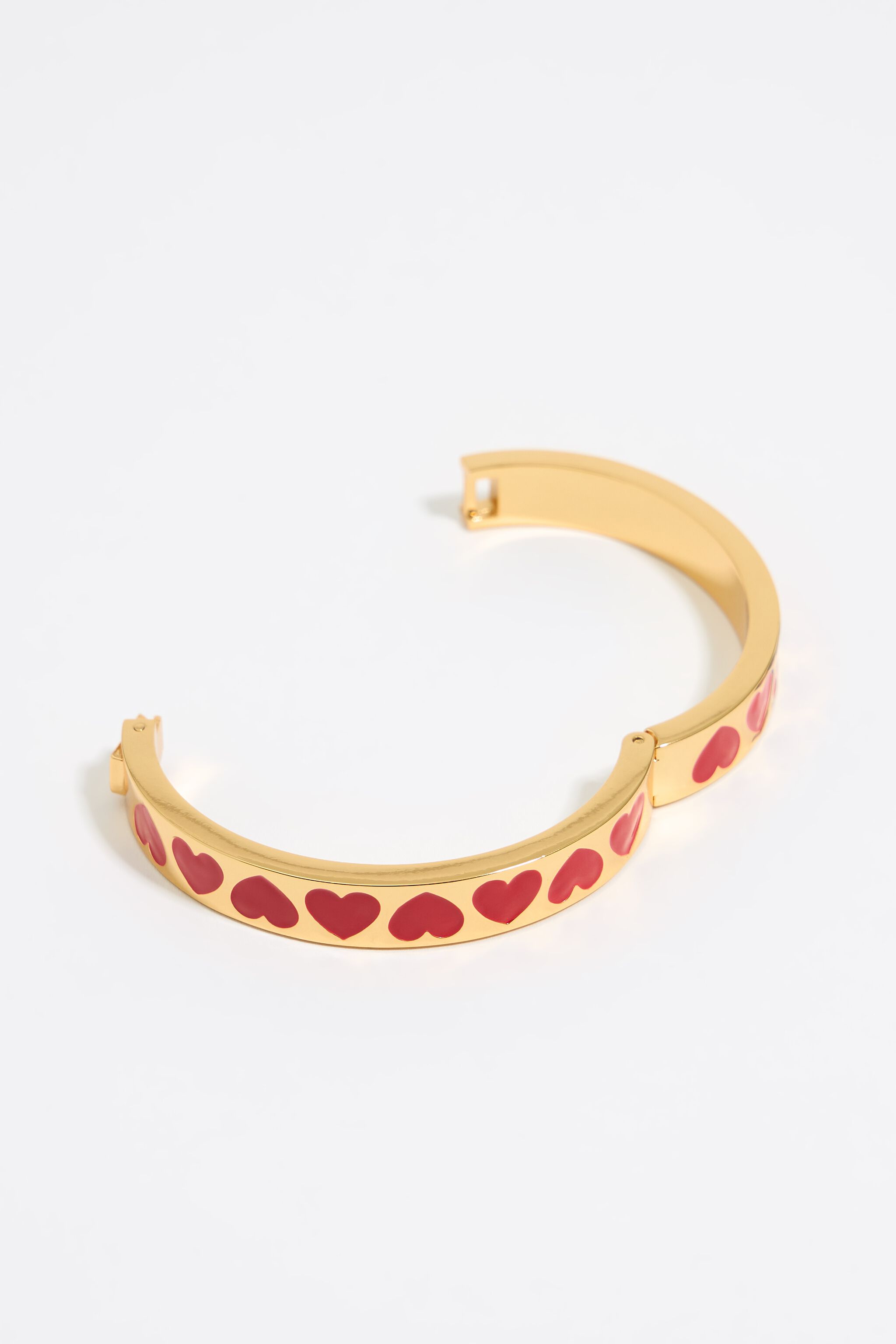 Red enamel hearts bracelet