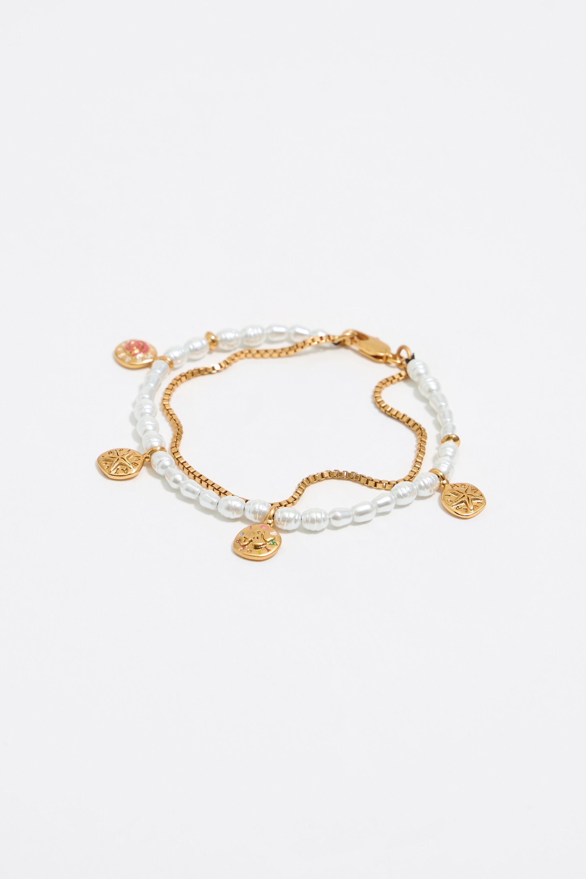 Coin logo pearl bracelet