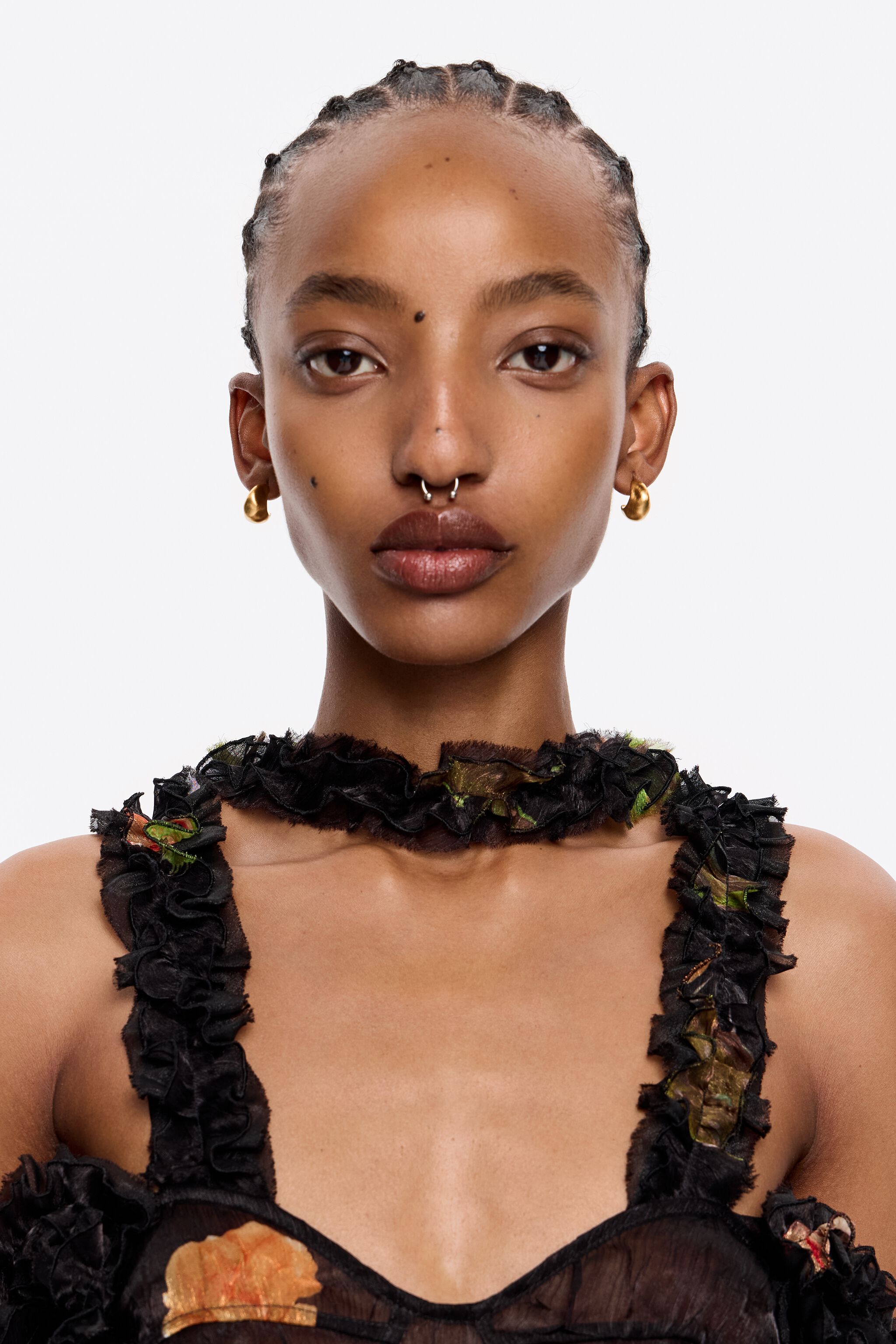 Textured matte gold earrings