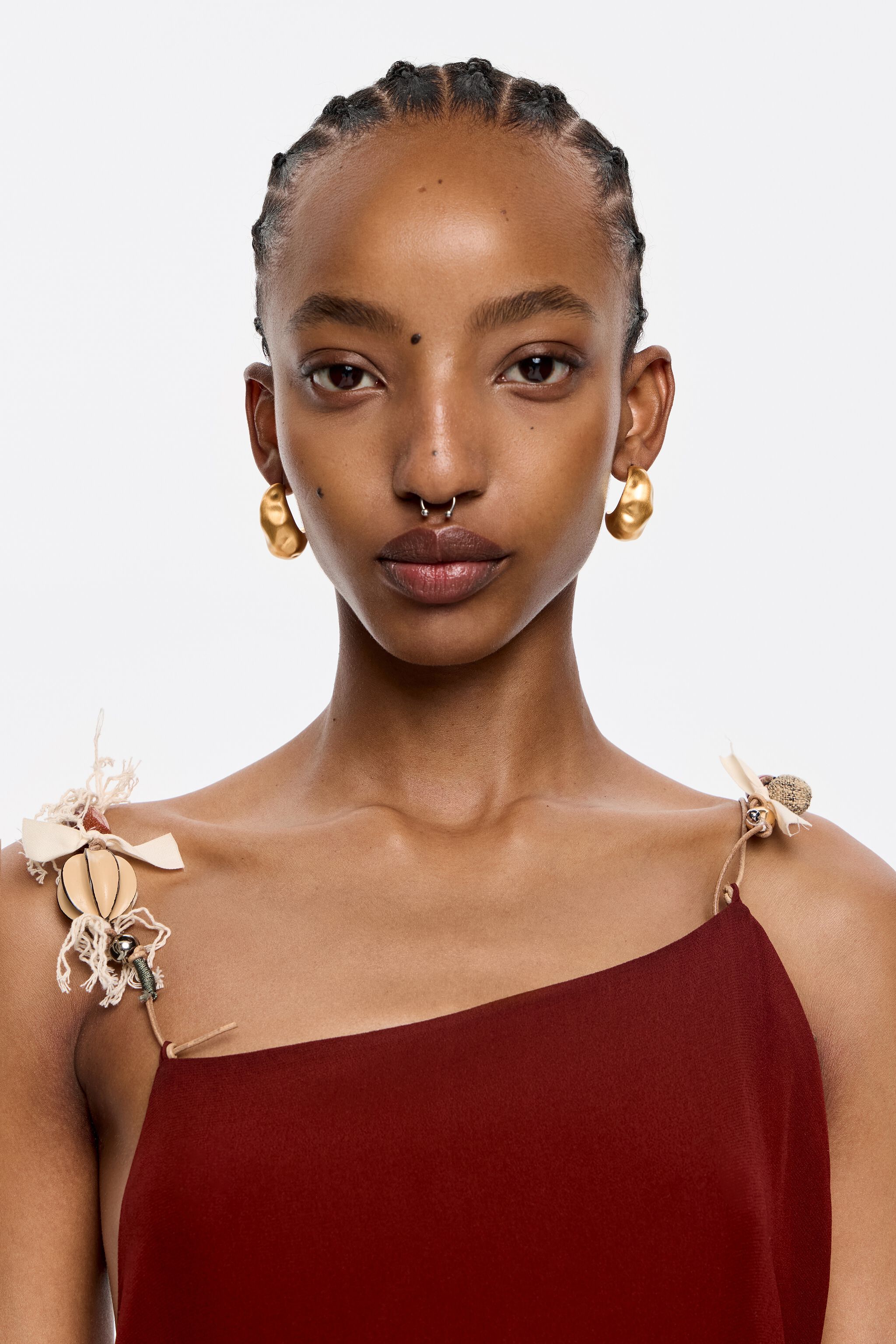 Textured matte gold earrings