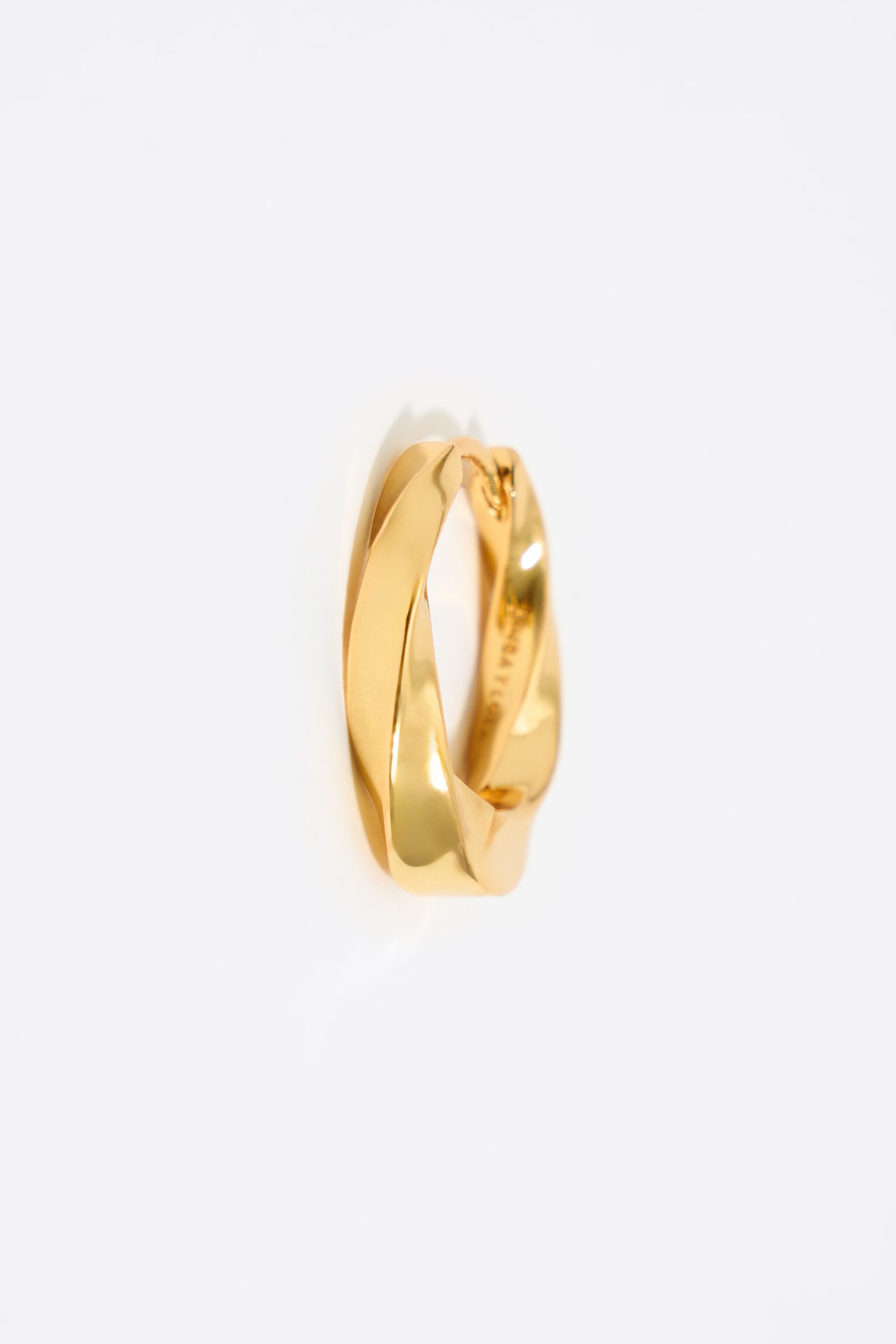 Textured gold hoop earrings