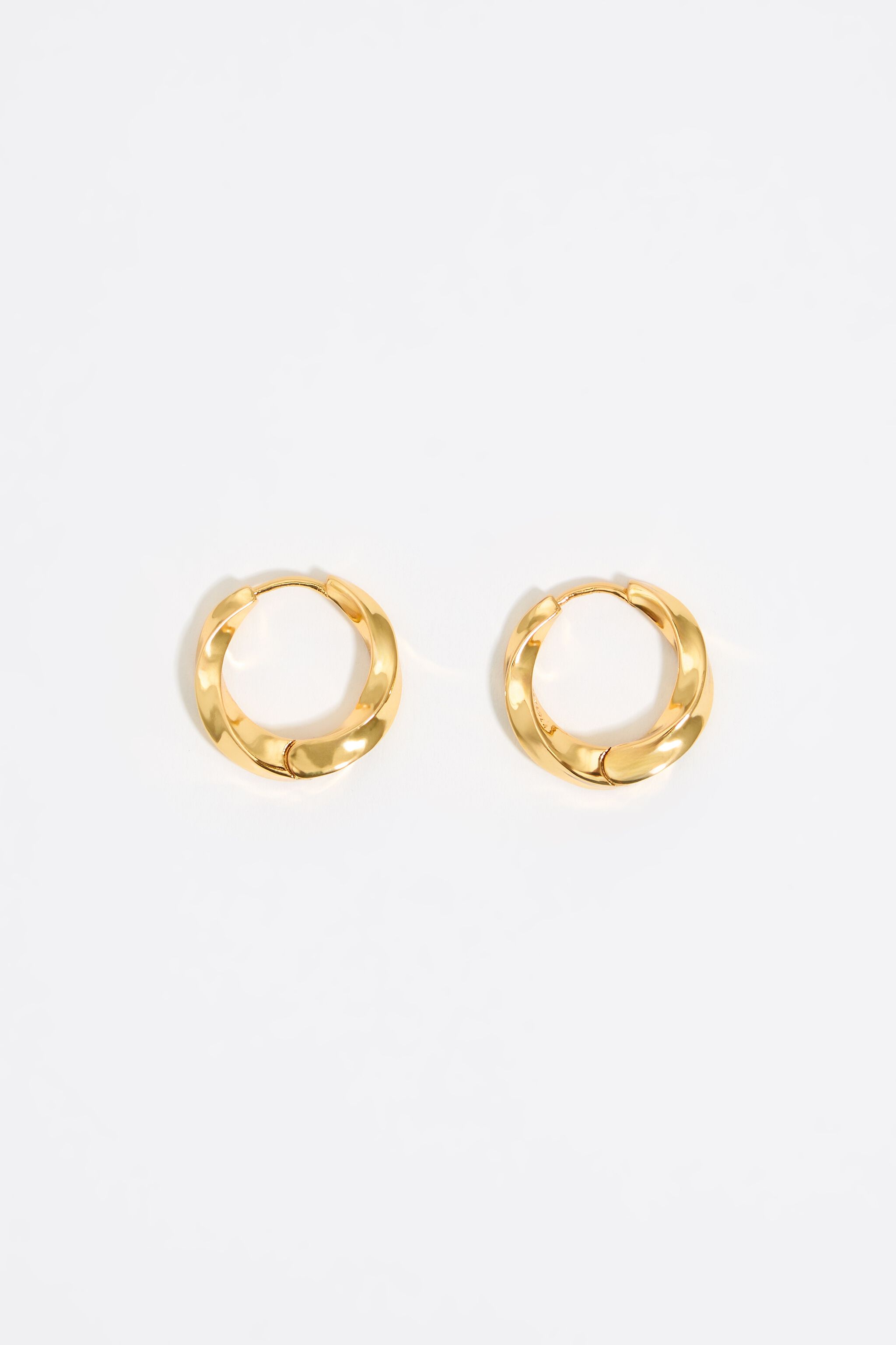 Textured gold hoop earrings