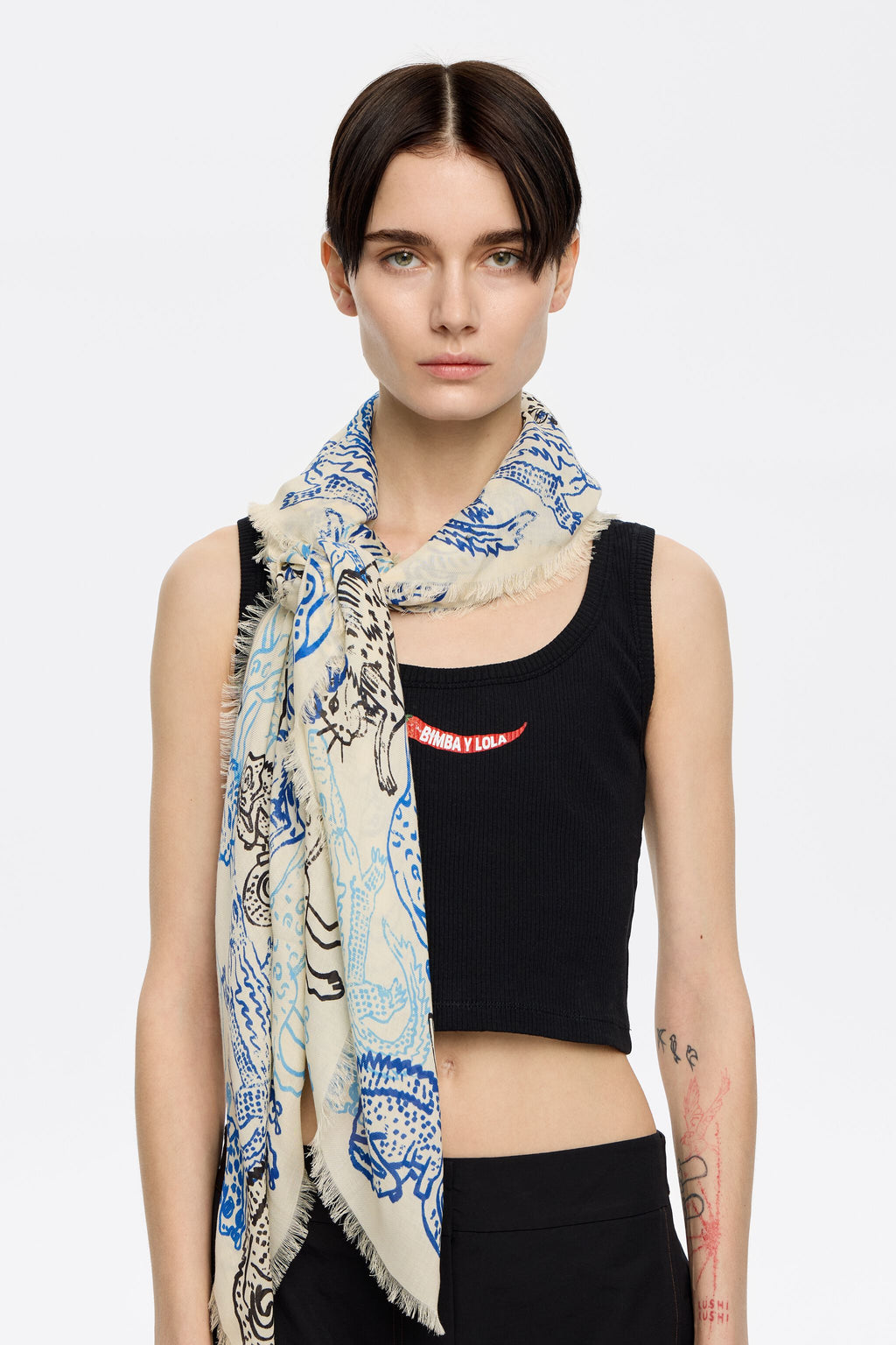 Vanilla jungle print shawl