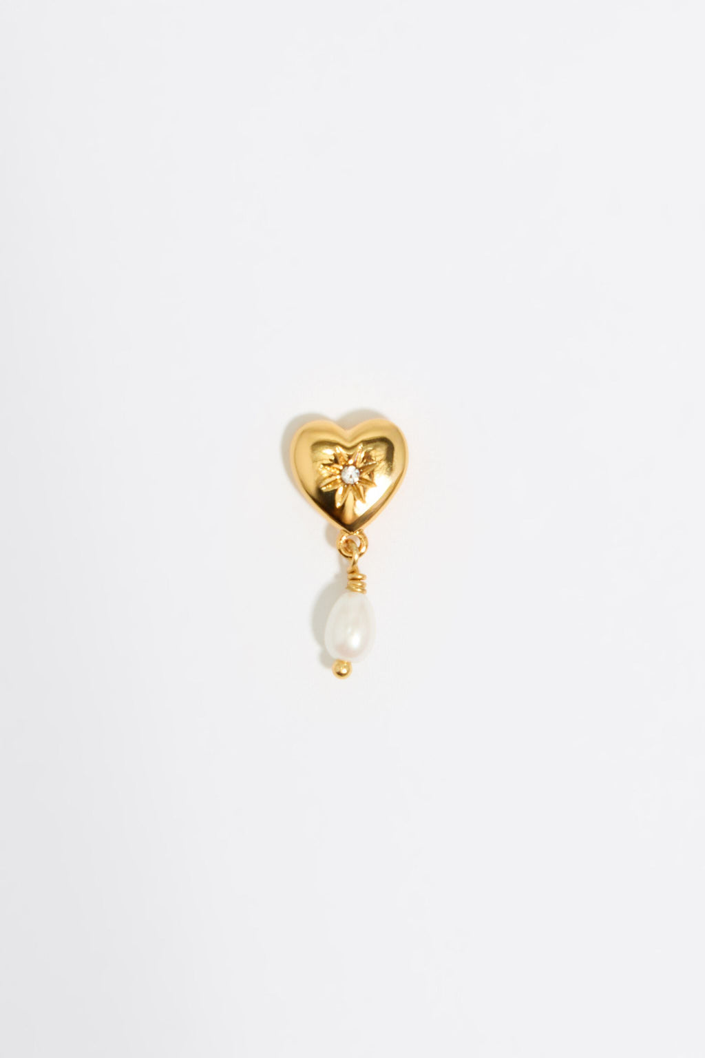 Pearl and heart earrings