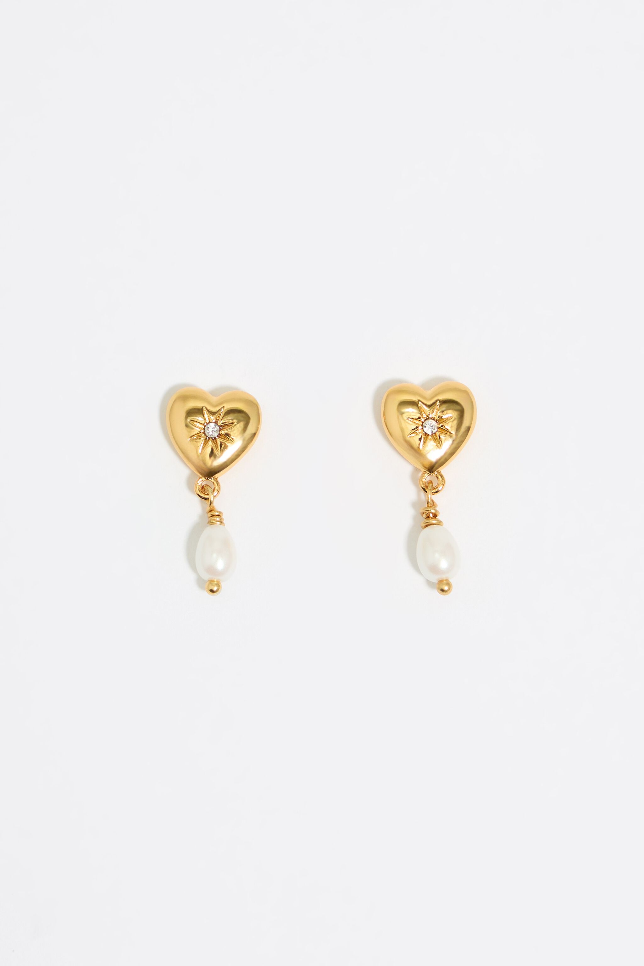 Pearl and heart earrings