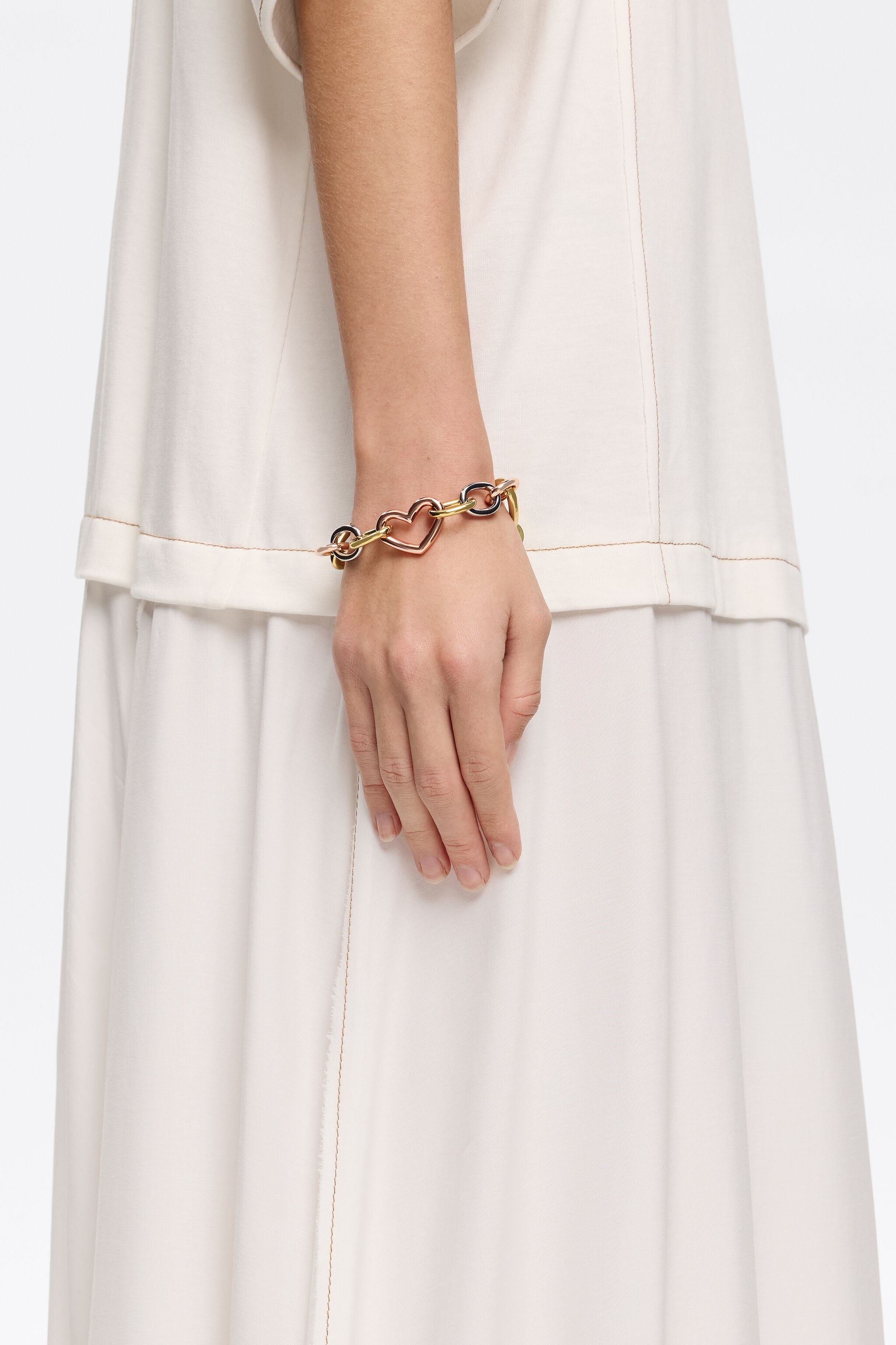 Three-tone heart chain bracelet