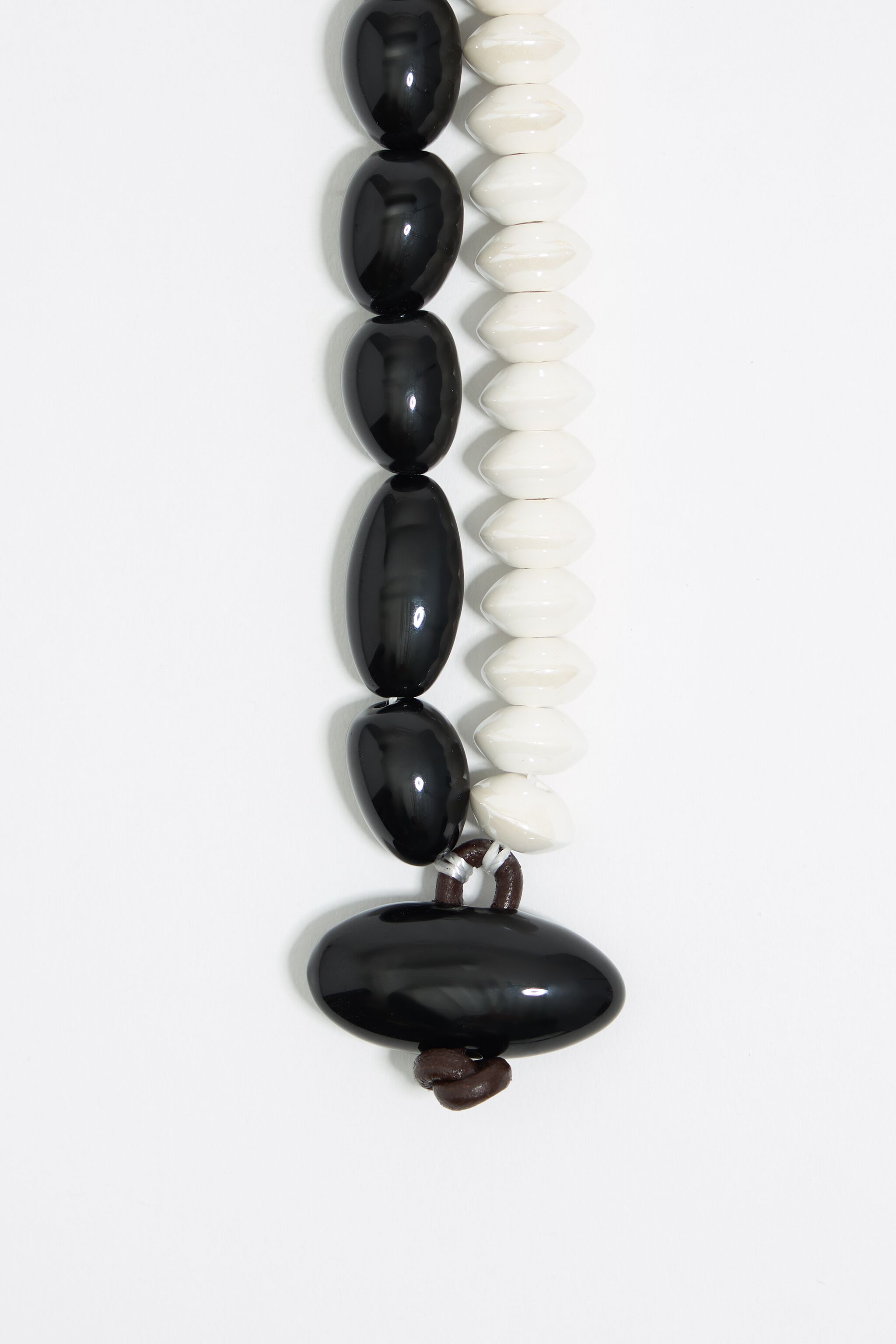 Animals and flowers matte necklace