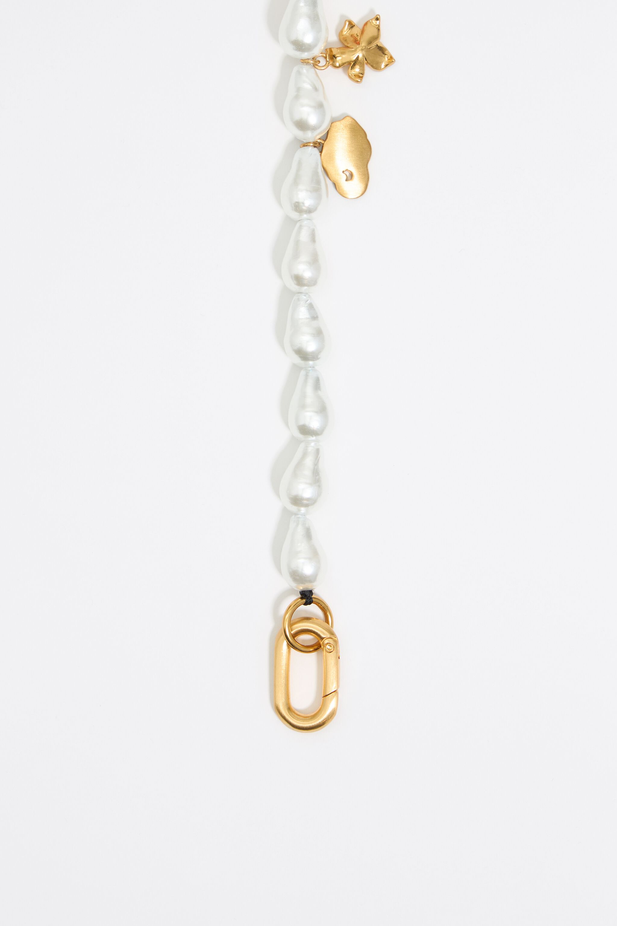 Jungle charms pearl necklace