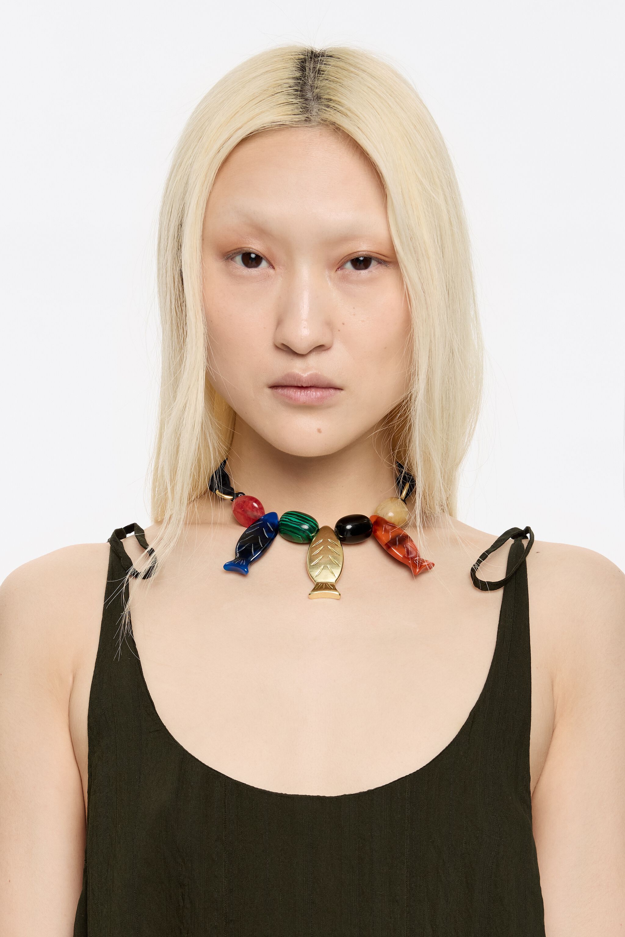 Multicolor stones and fishes necklace