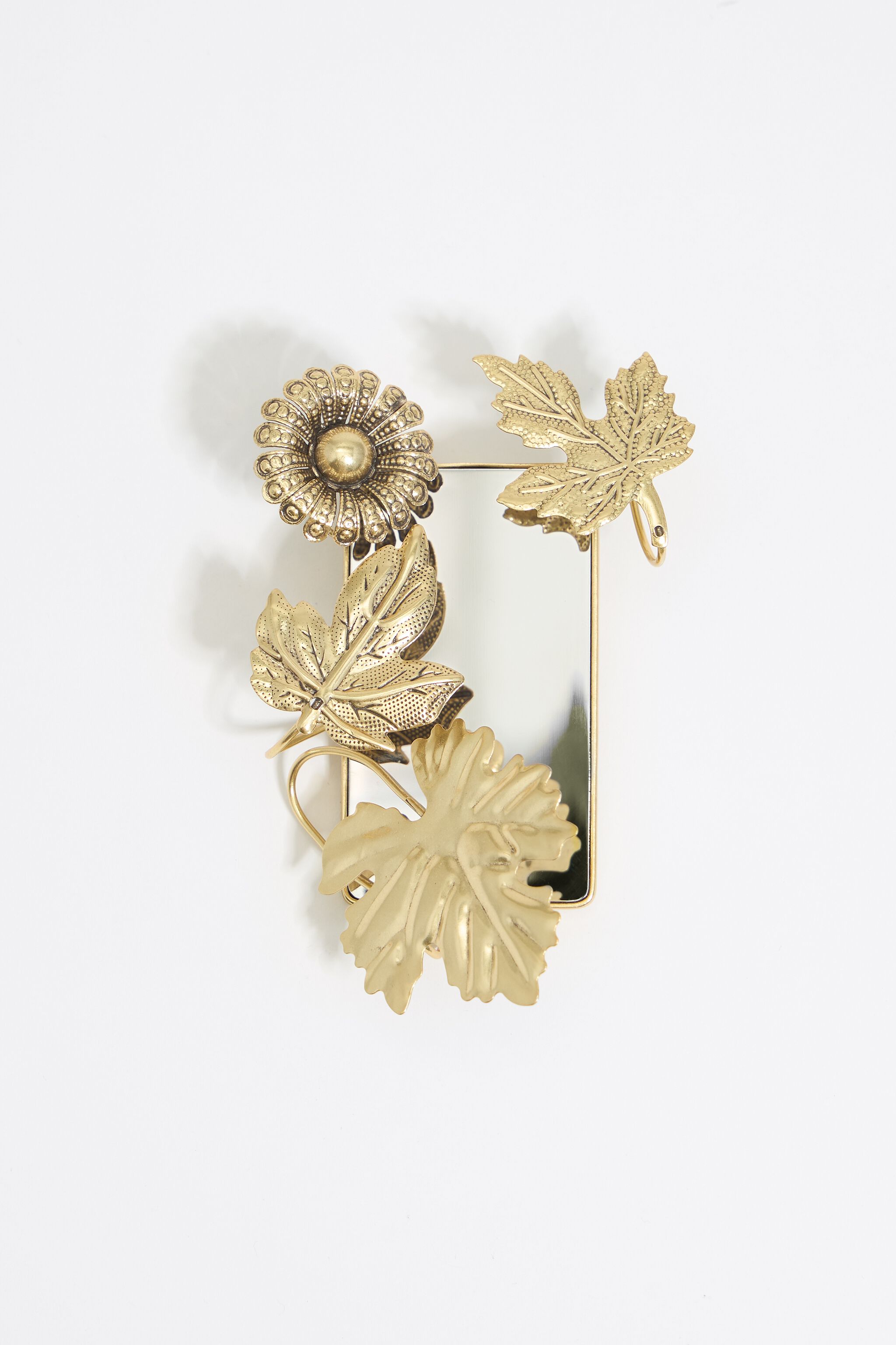Gold leaves and mirrors earrings