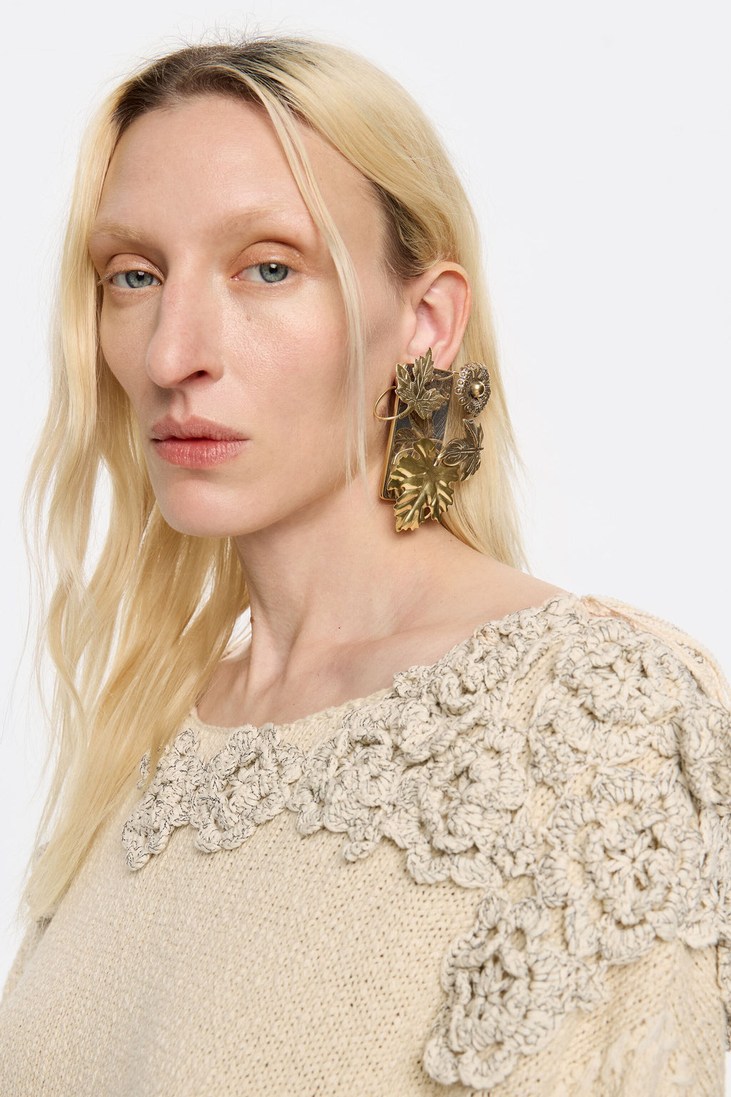 Gold leaves and mirrors earrings