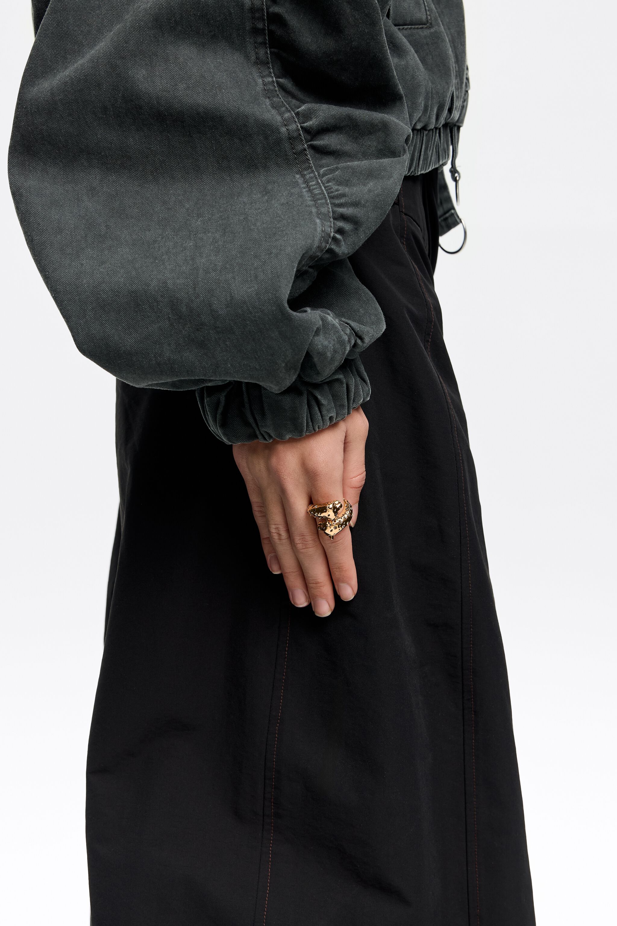 Gold and black panther ring