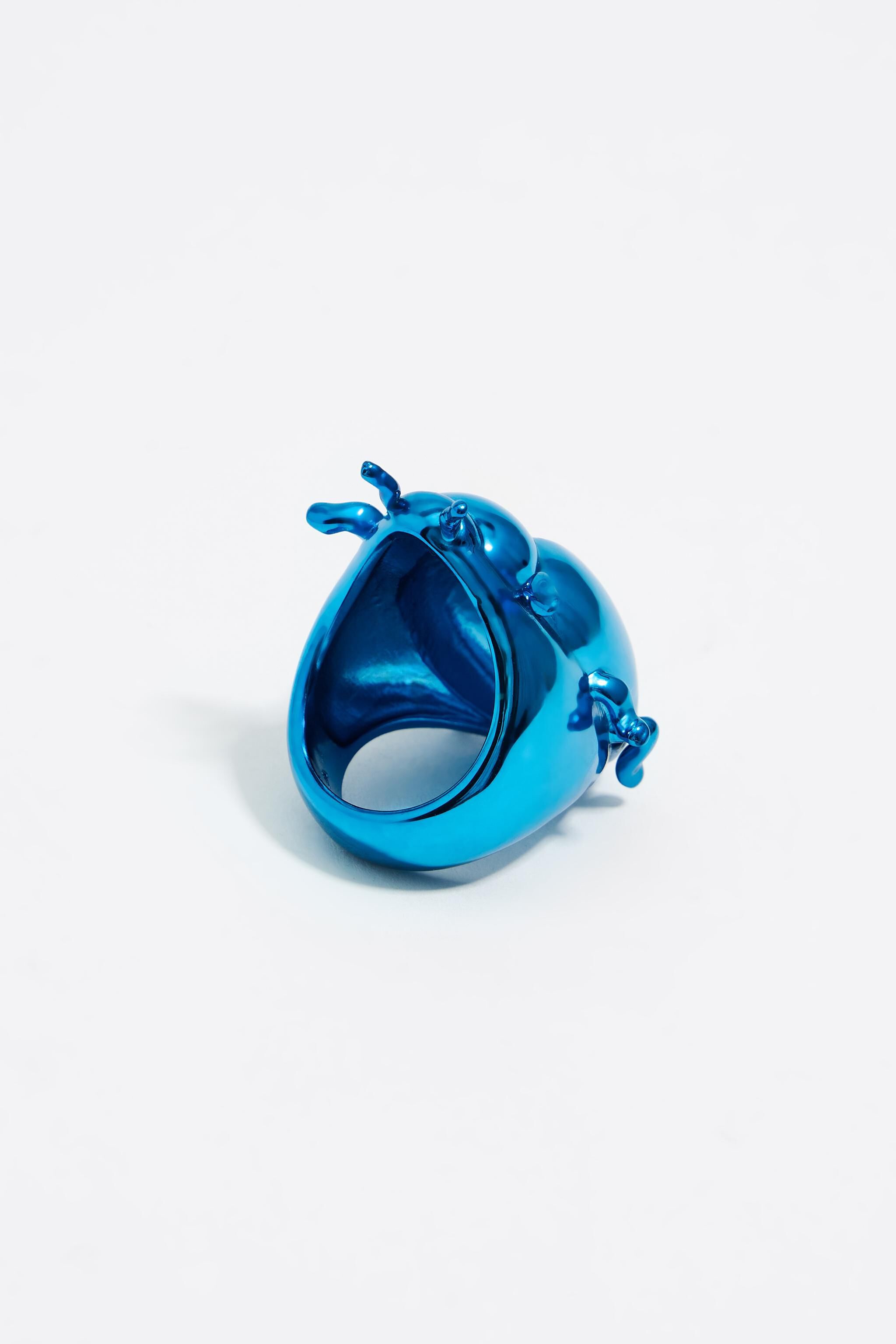 Blue beetle ring