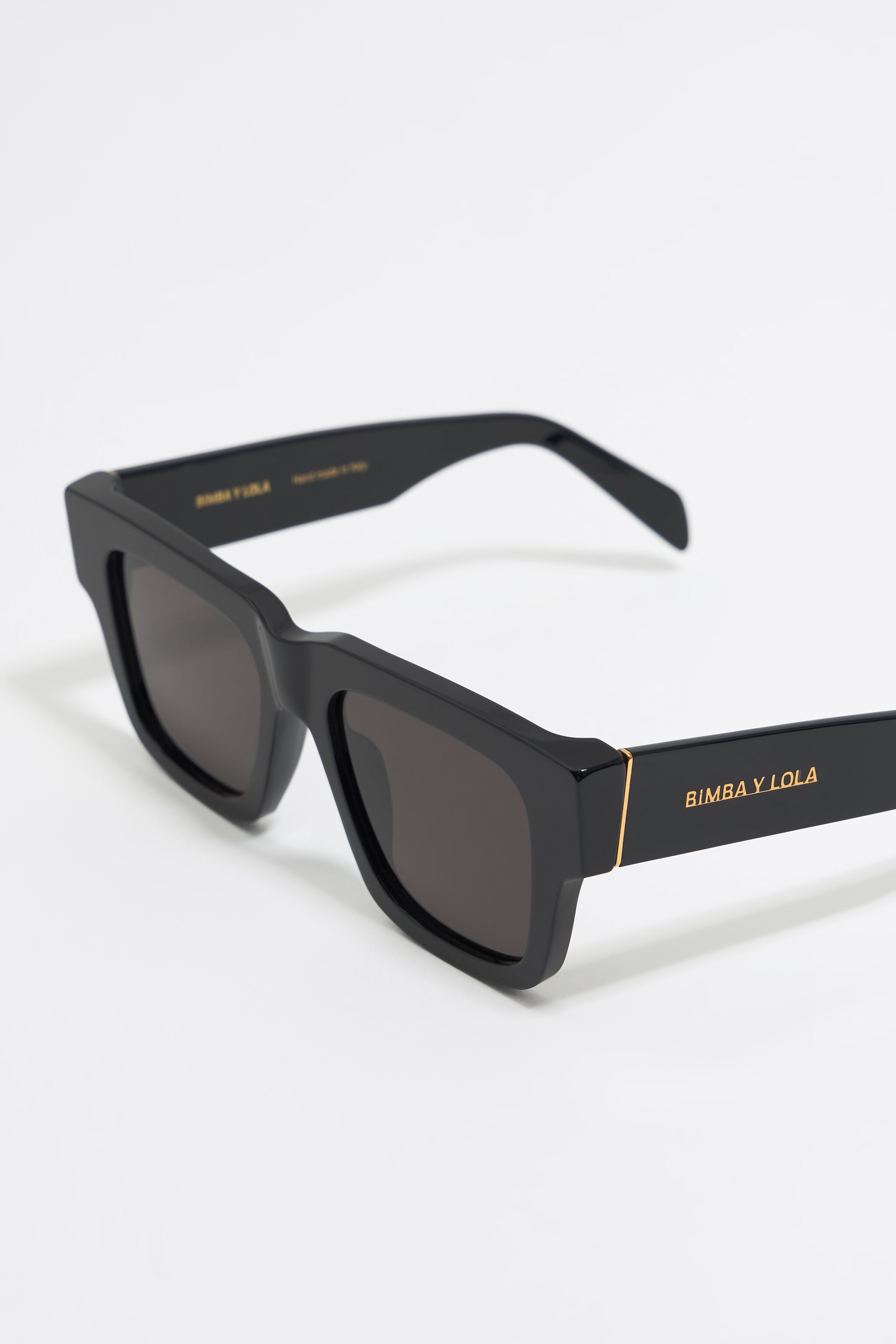 Black Mega BIMBA Y LOLA by RSF" sunglasses