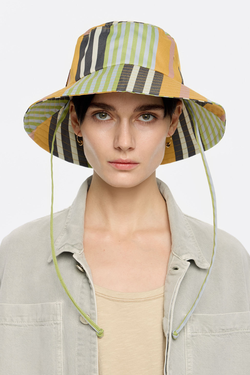 Multicolor striped bucket hat