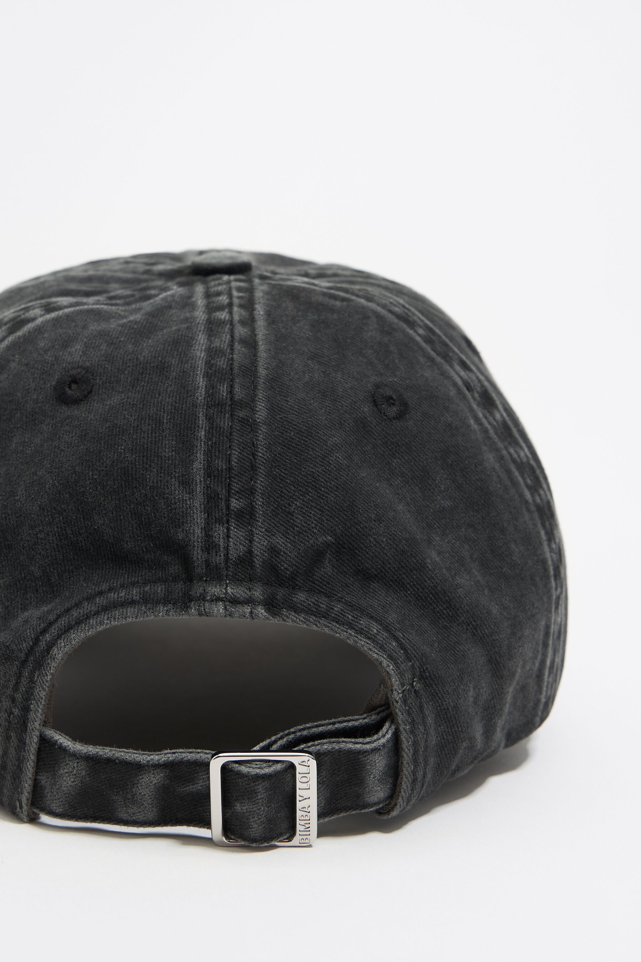 Black cotton cap