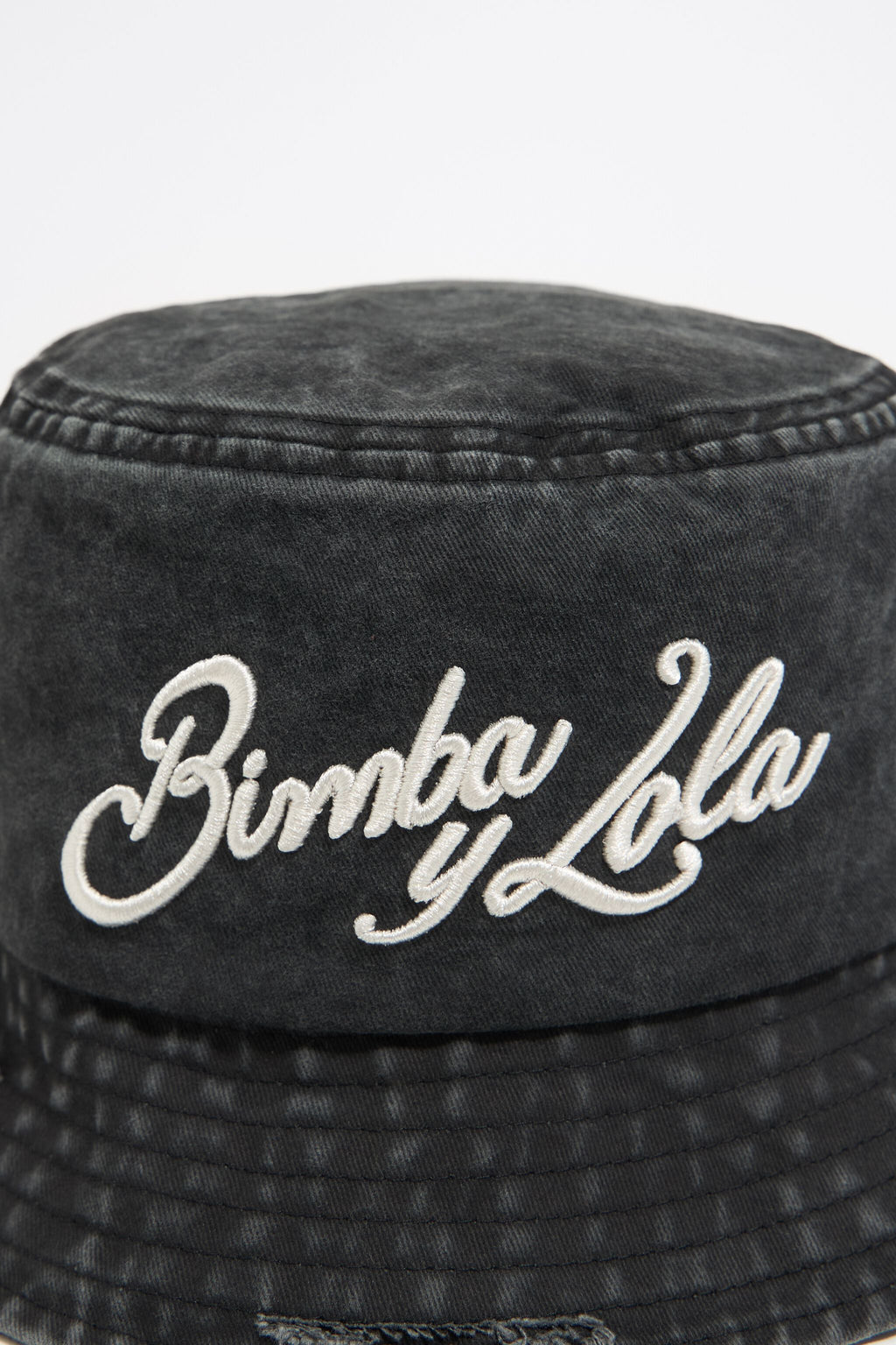 Black cotton bucket hat