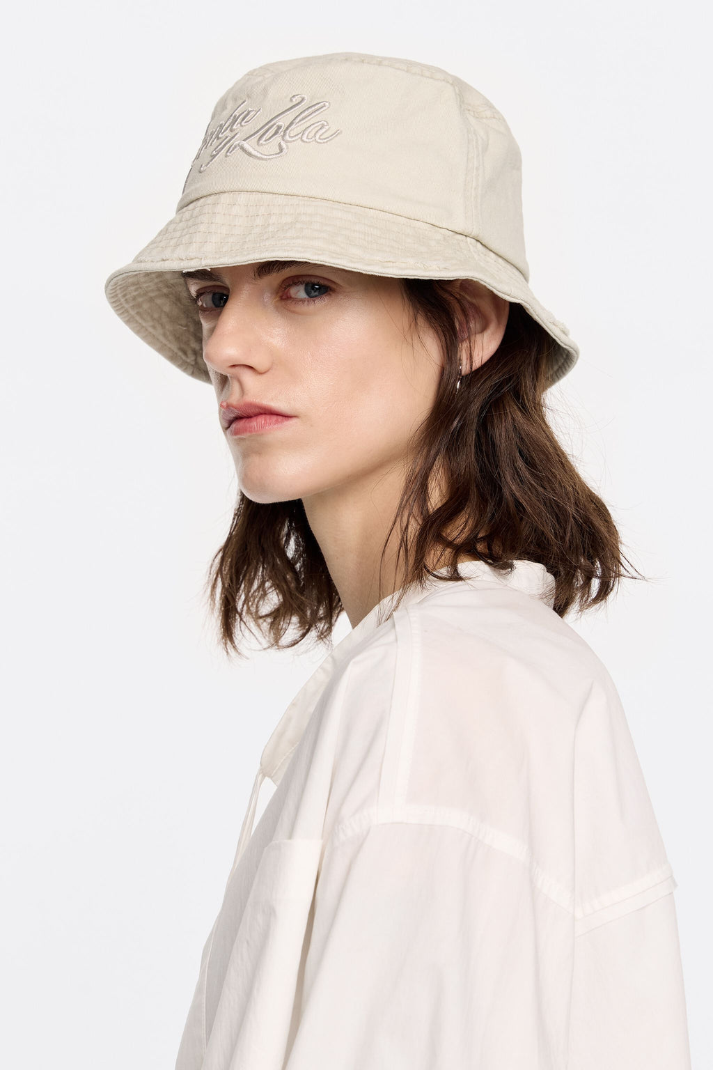 White cotton bucket hat