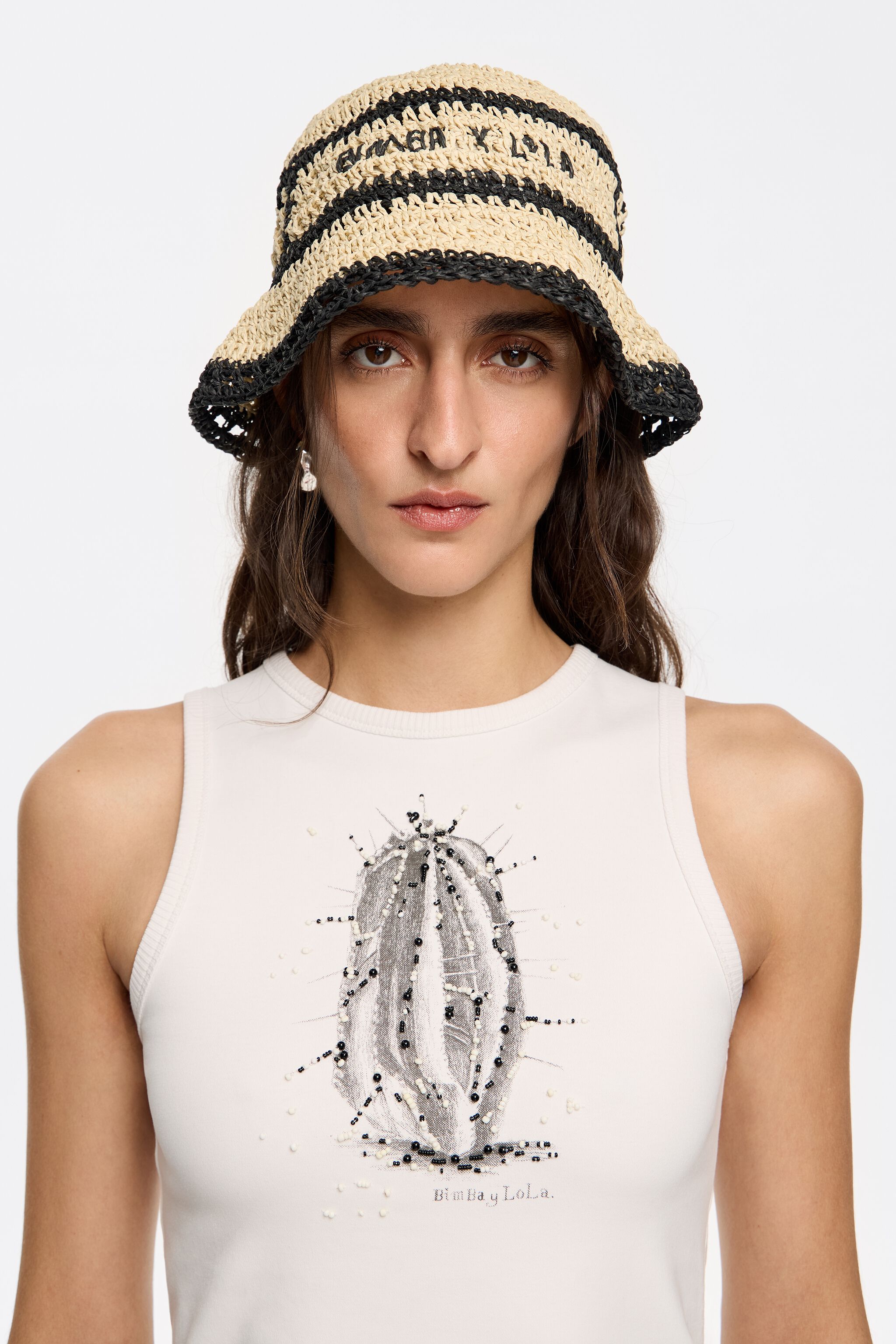 Beige paper raffia hat