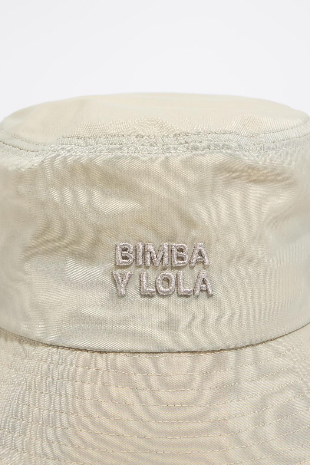 White nylon bucket hat